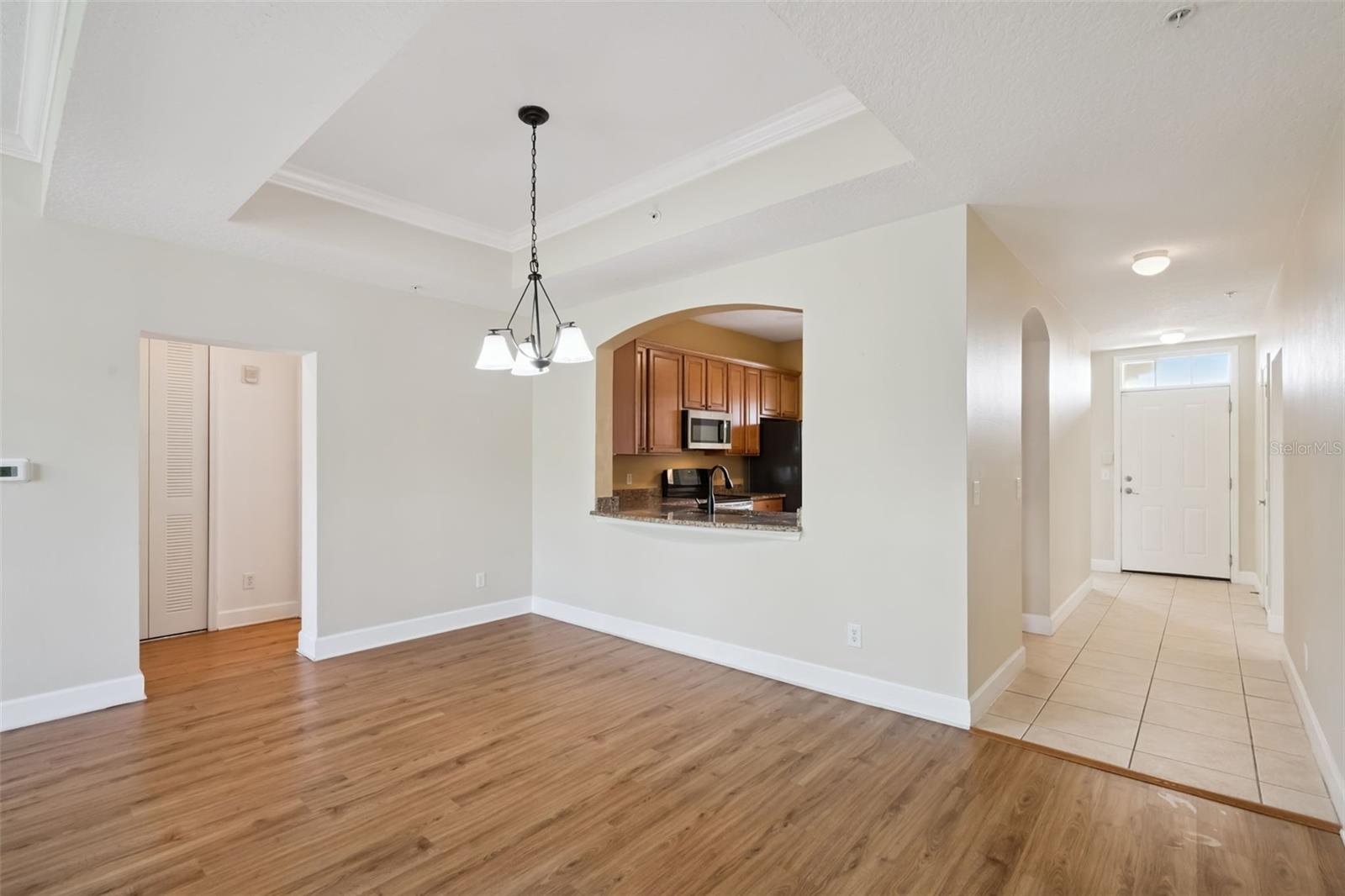 1400 CELEBRATION AVE #305