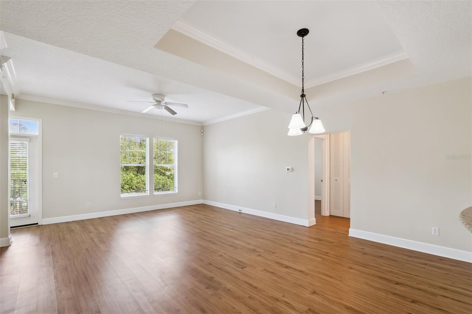 1400 CELEBRATION AVE #305