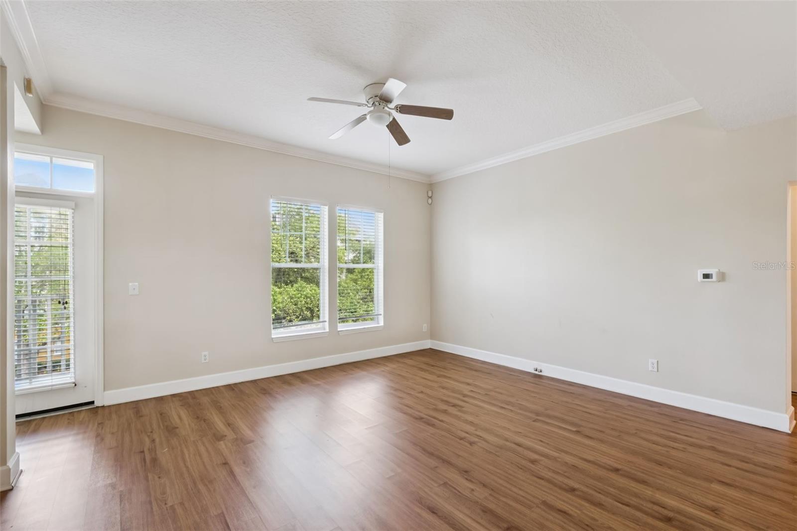 1400 CELEBRATION AVE #305