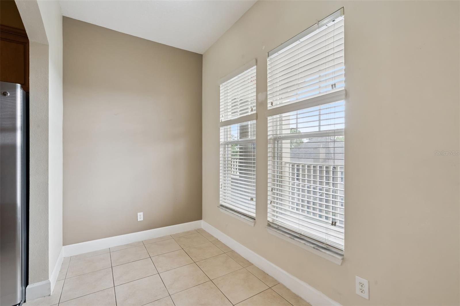 1400 CELEBRATION AVE #305