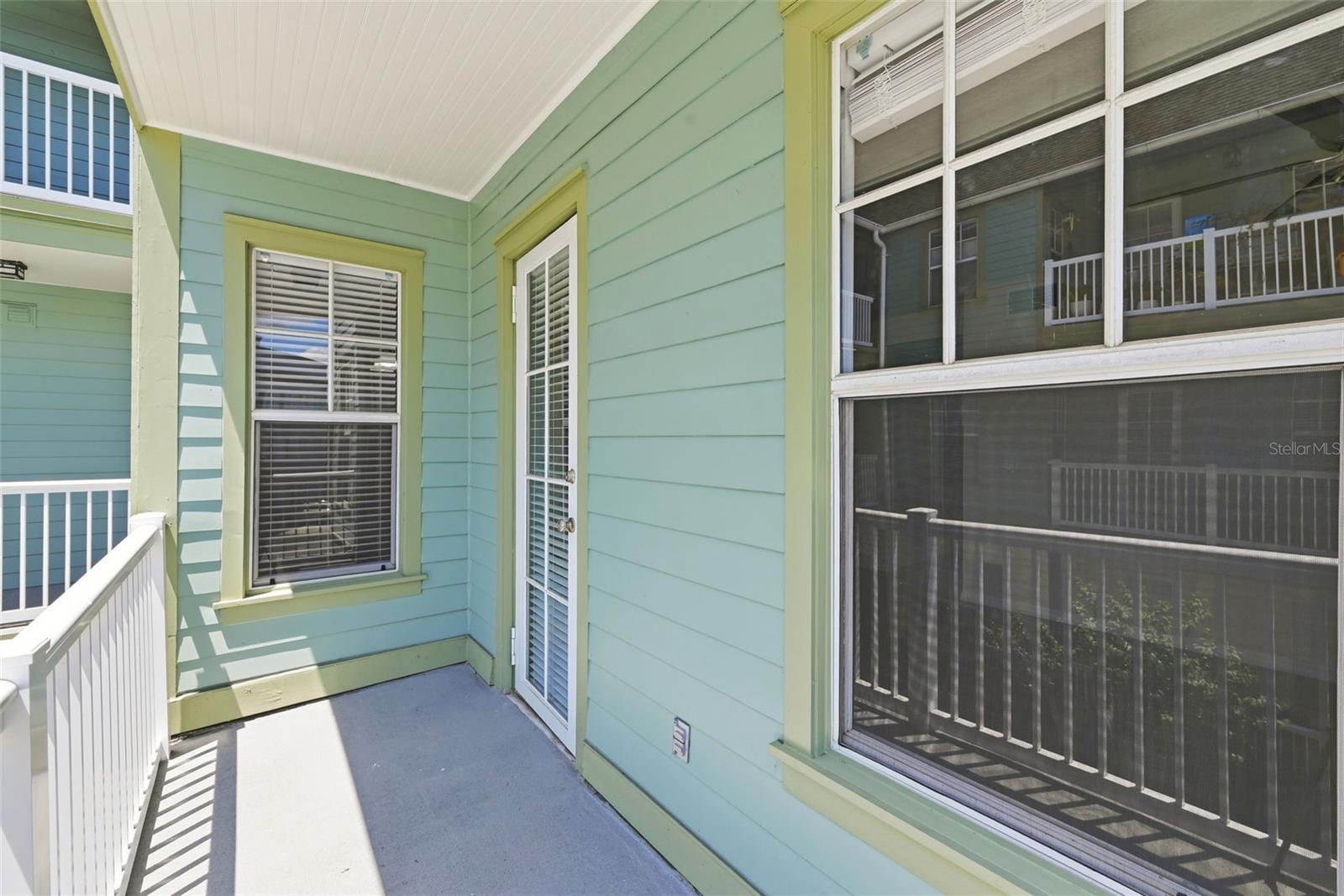 611 CAMPUS ST #260