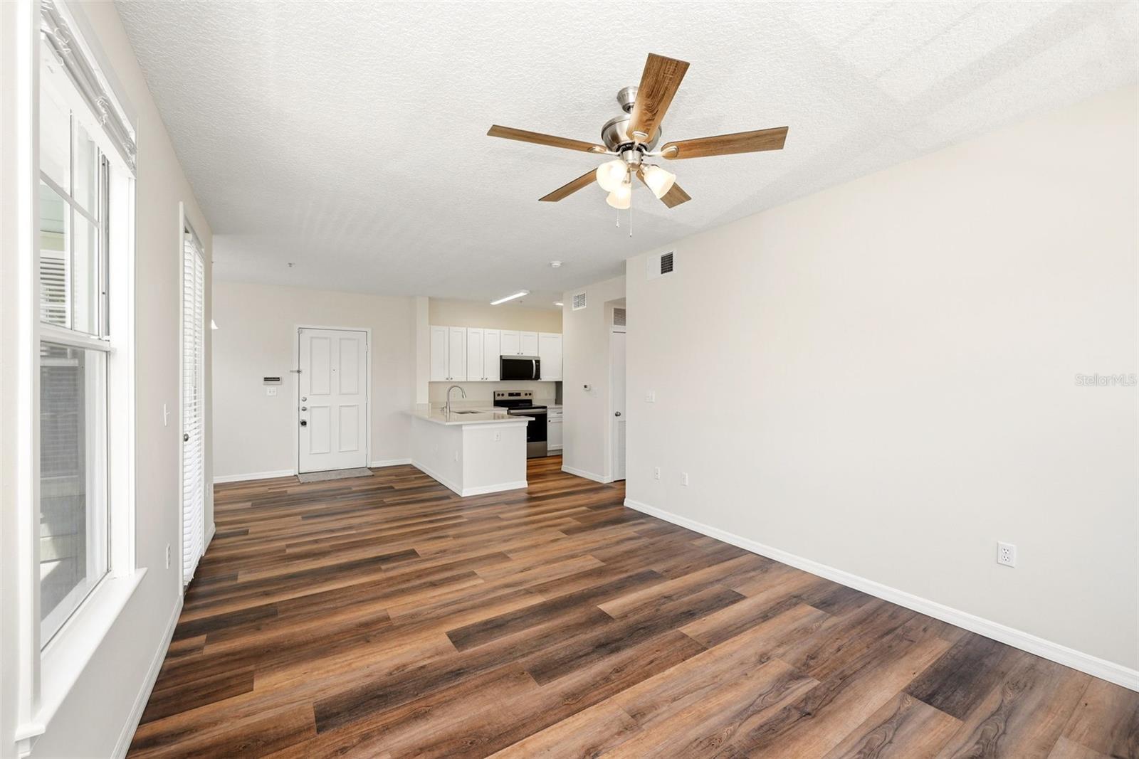 611 CAMPUS ST #260