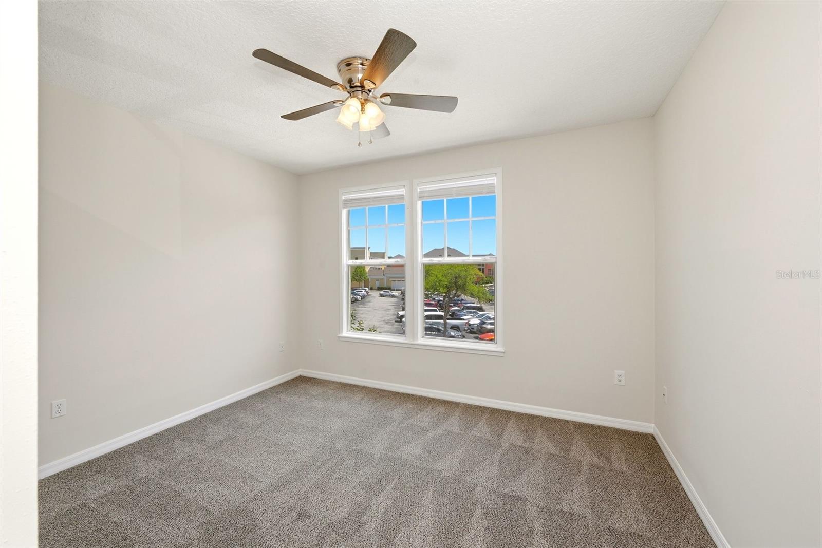 611 CAMPUS ST #260