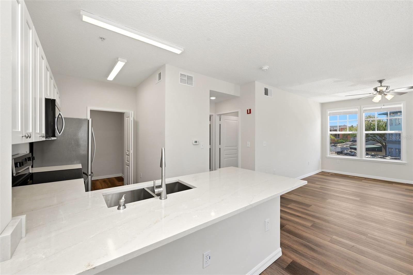 611 CAMPUS ST #260
