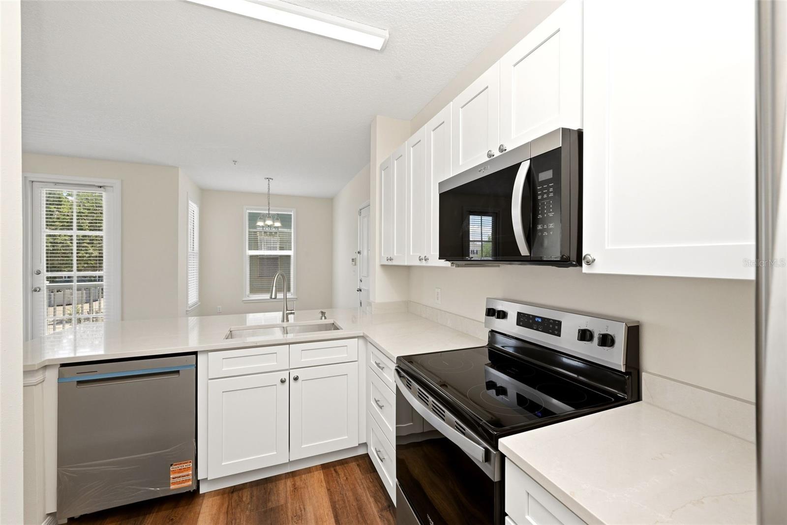 611 CAMPUS ST #260