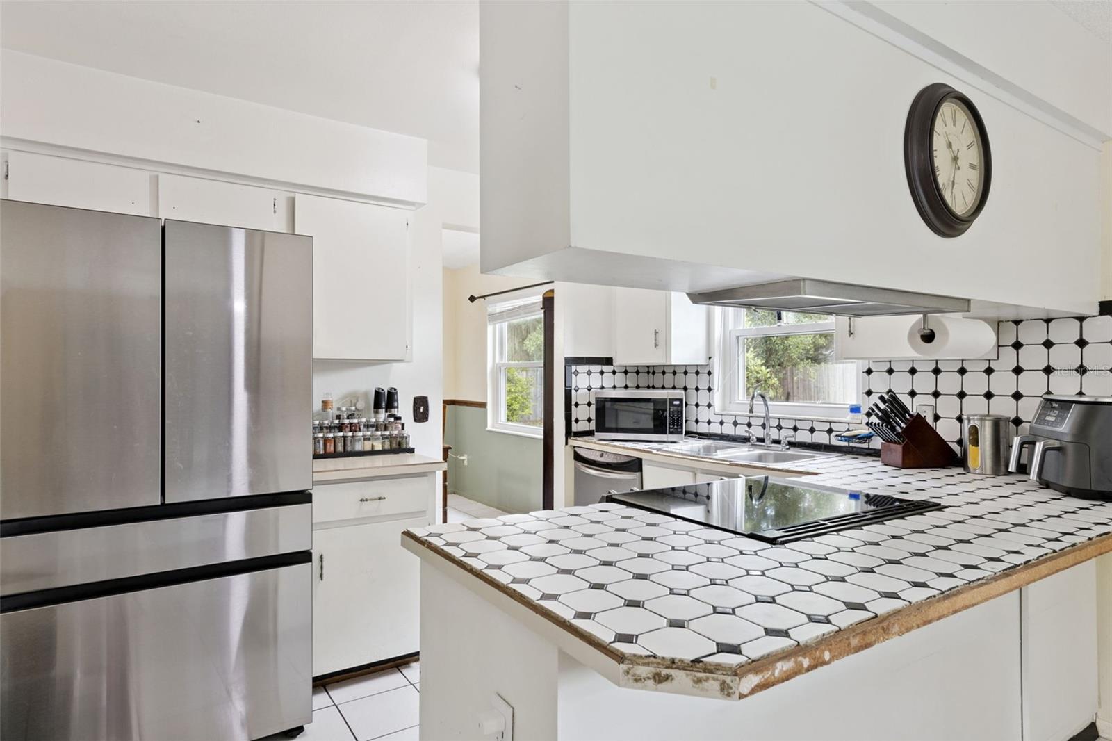 2485 HAULOVER BLVD