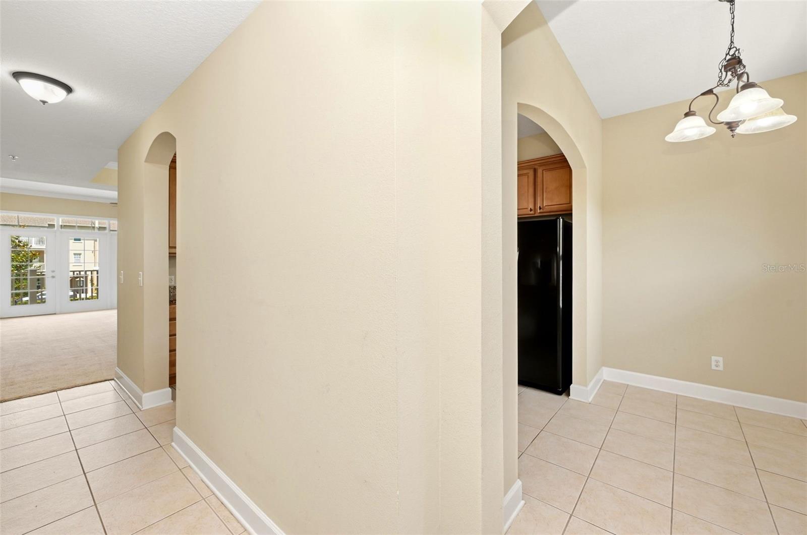 1231 WRIGHT CIR #212