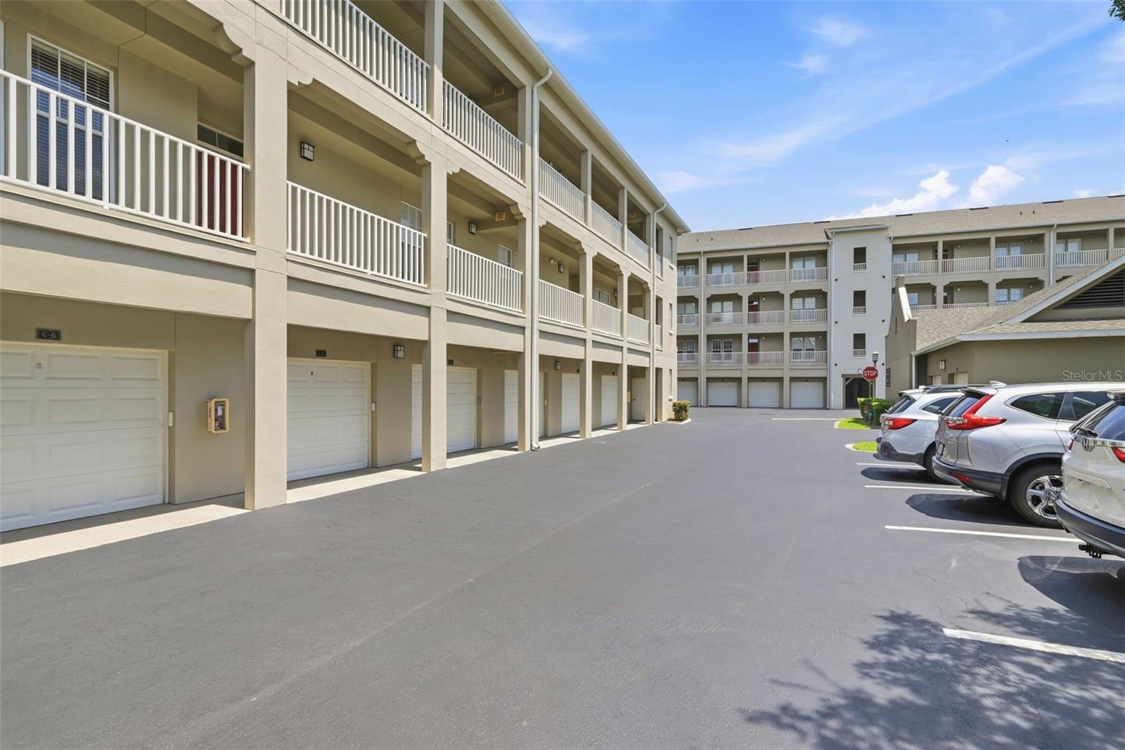1231 WRIGHT CIR #212