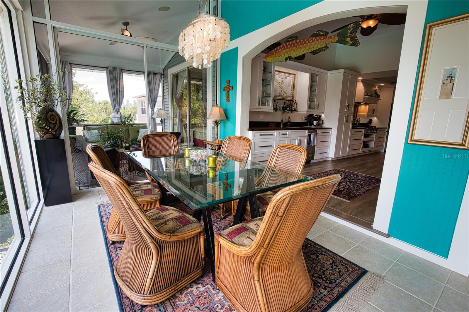 10110 CREEKSIDE DR