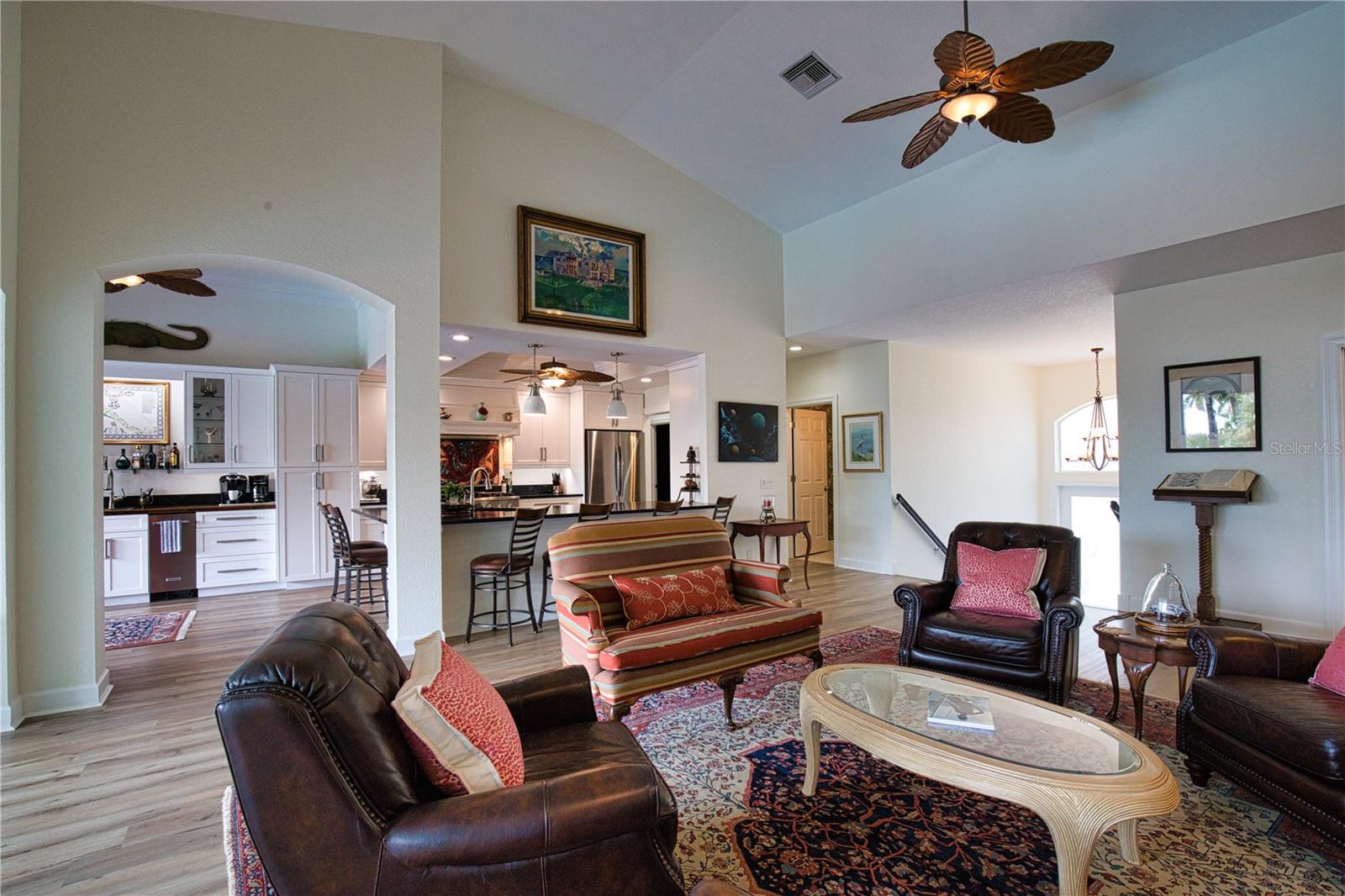 10110 CREEKSIDE DR
