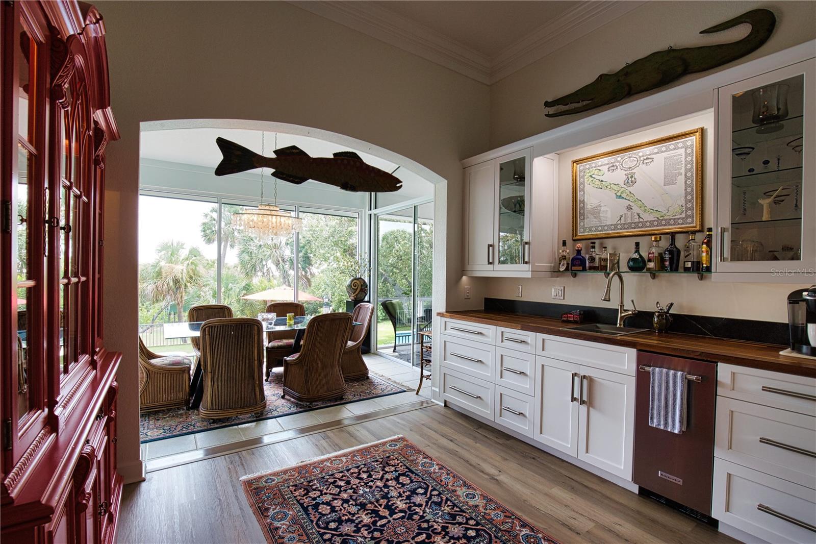 10110 CREEKSIDE DR