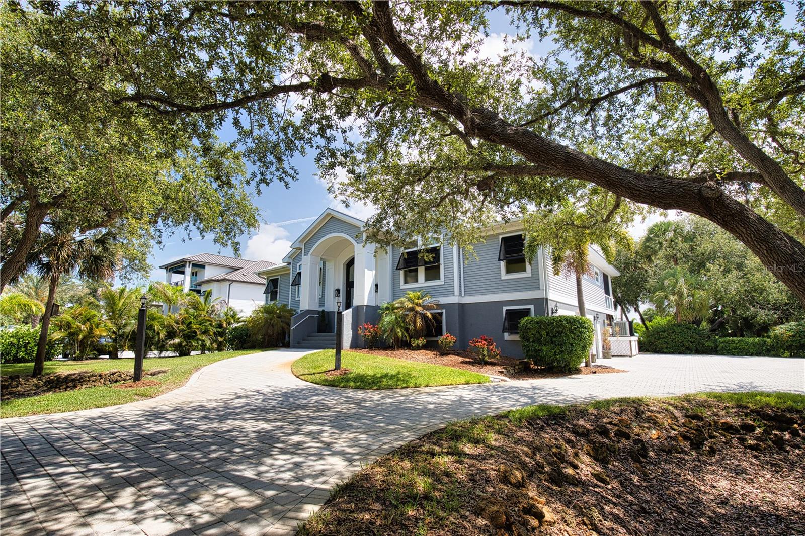 10110 CREEKSIDE DR