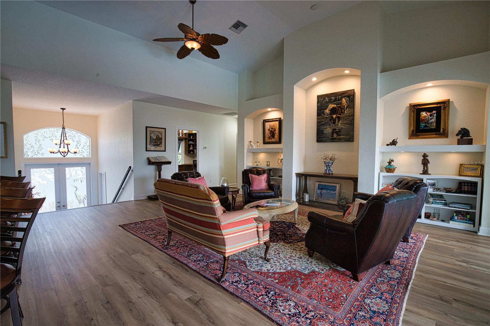 10110 CREEKSIDE DR
