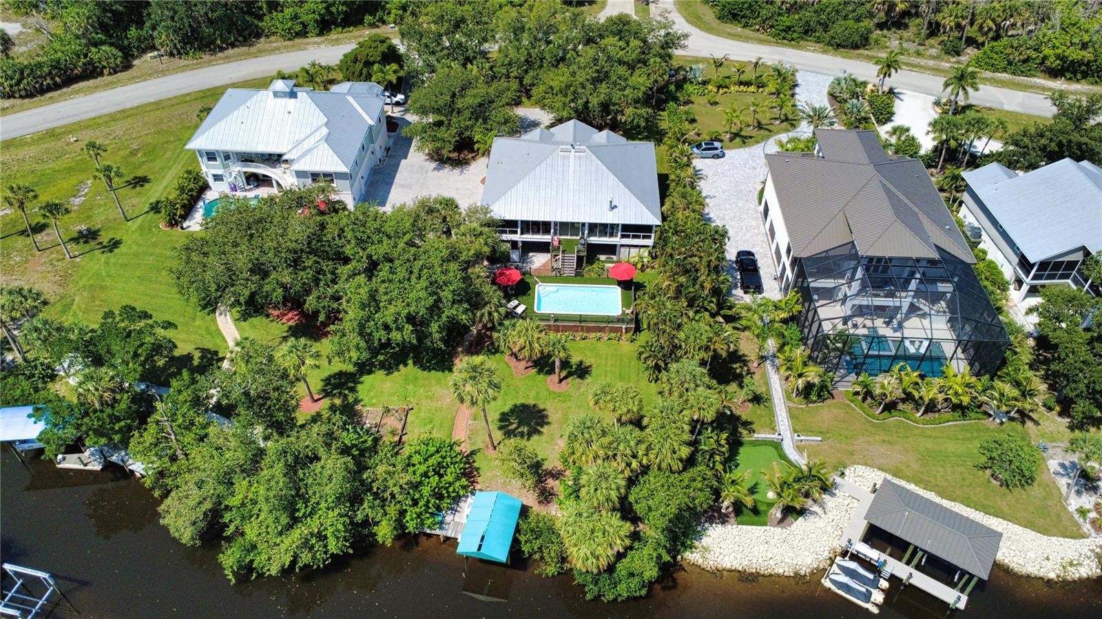 10110 CREEKSIDE DR