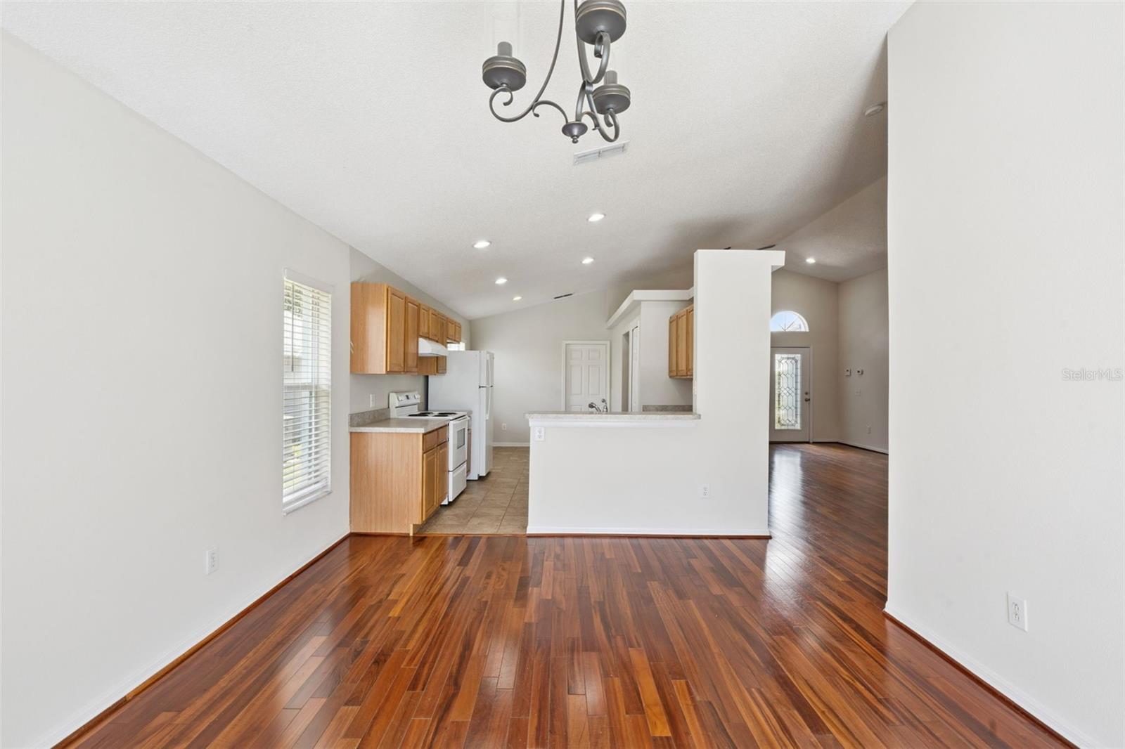 617 RESTON PL