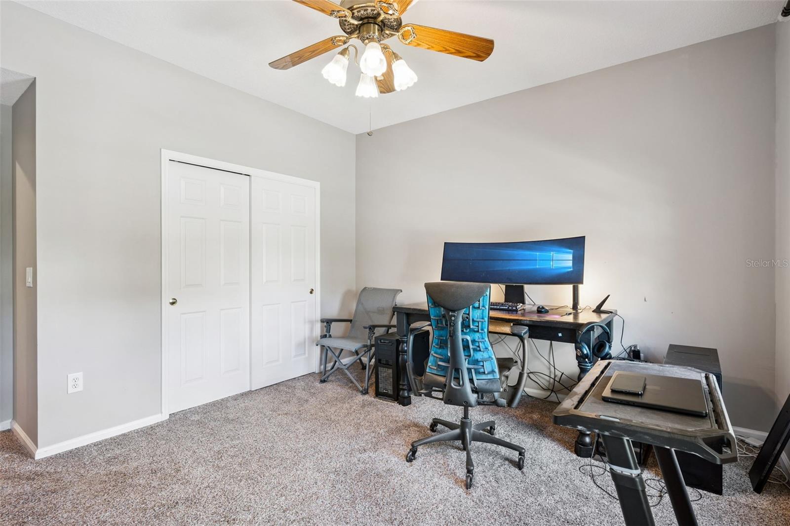 323 CELEBRATION BLVD