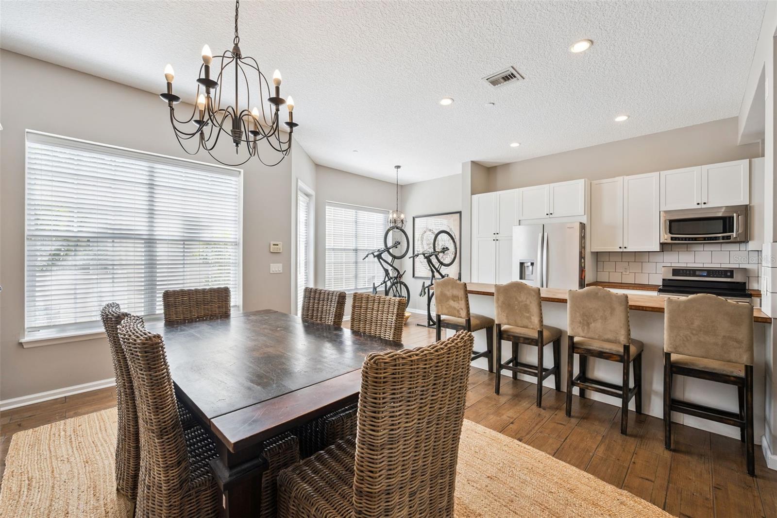 323 CELEBRATION BLVD
