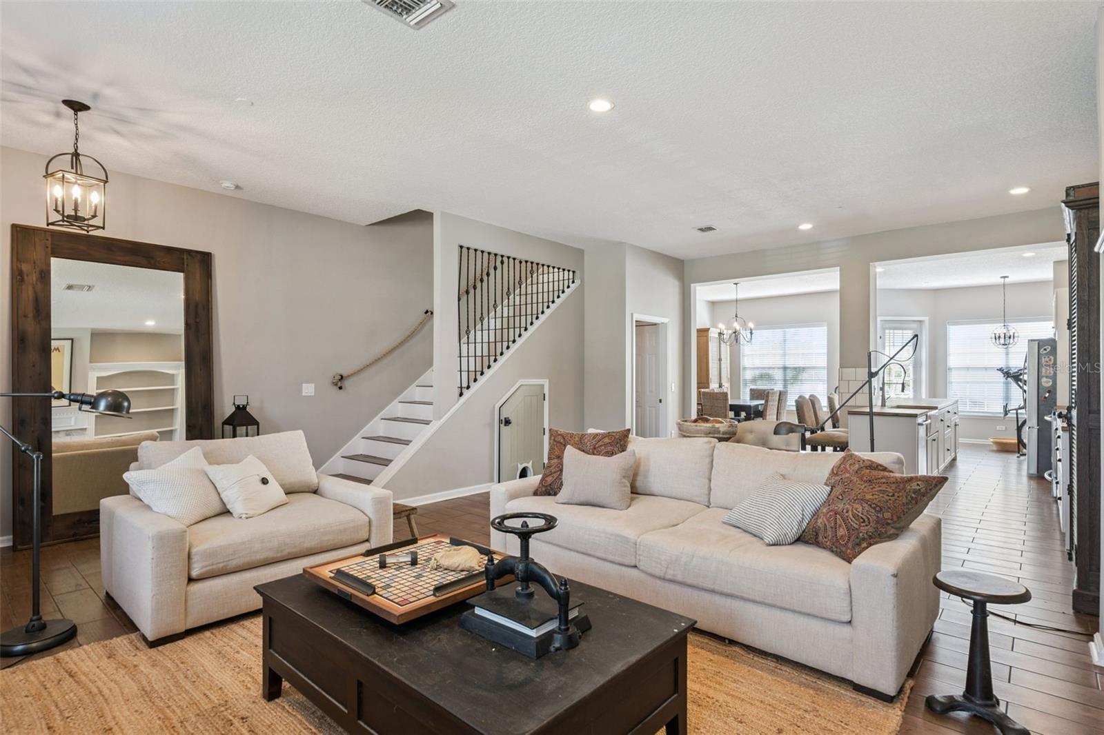 323 CELEBRATION BLVD
