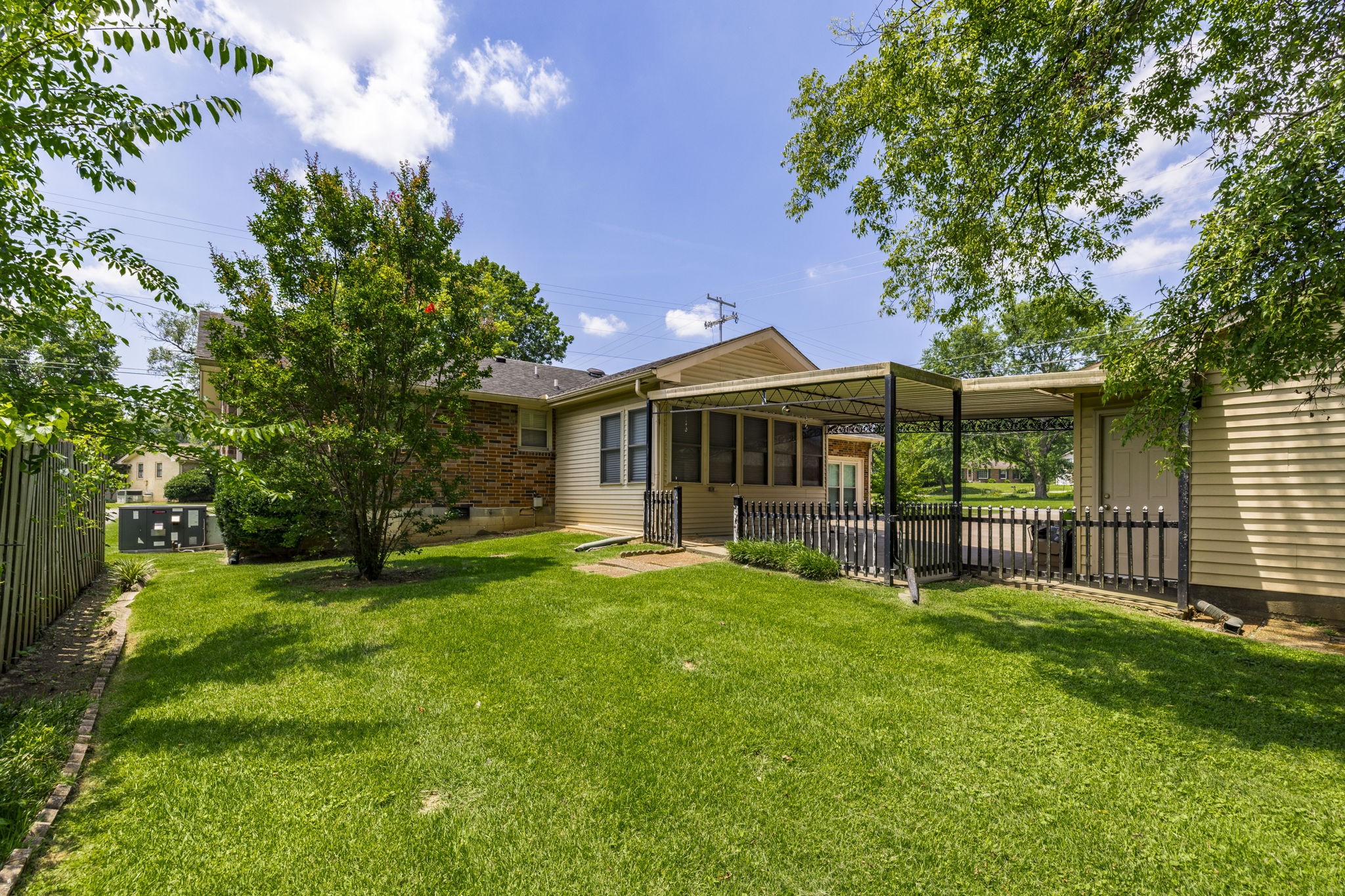 204 Wessington Pl
