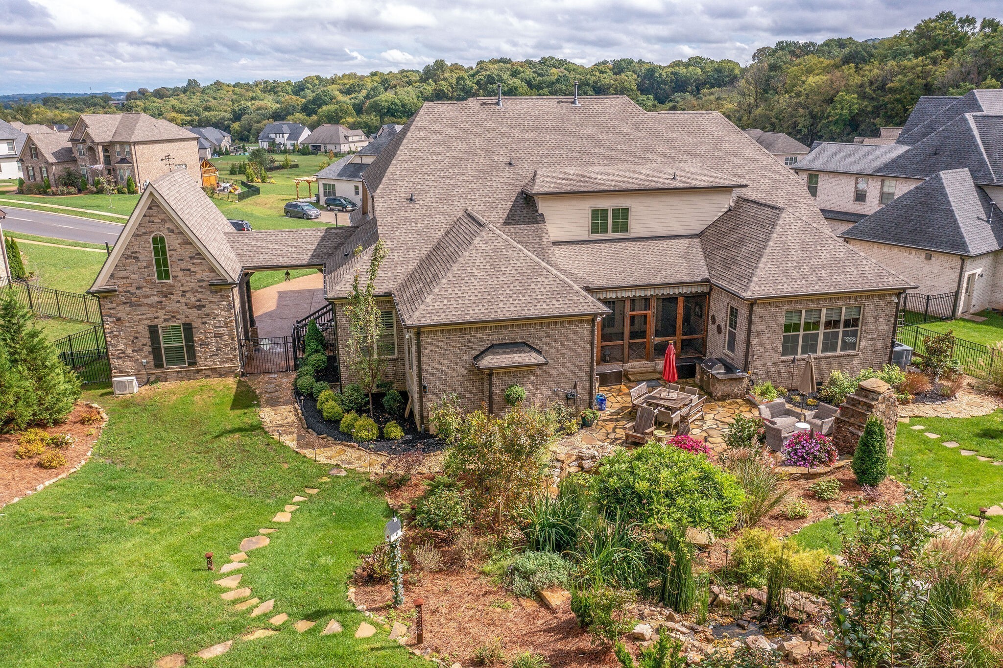 9214 Holstein Dr