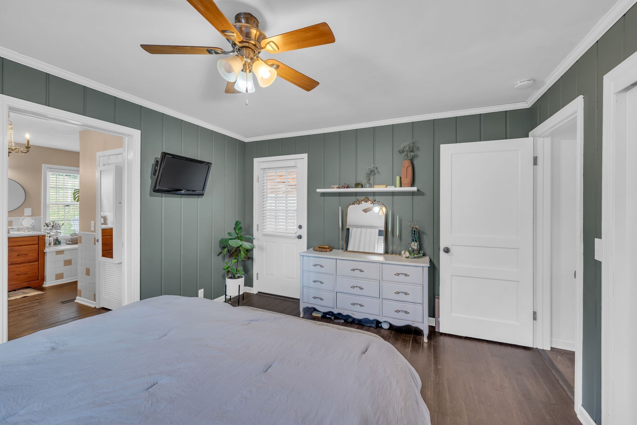 228 Graylynn Dr