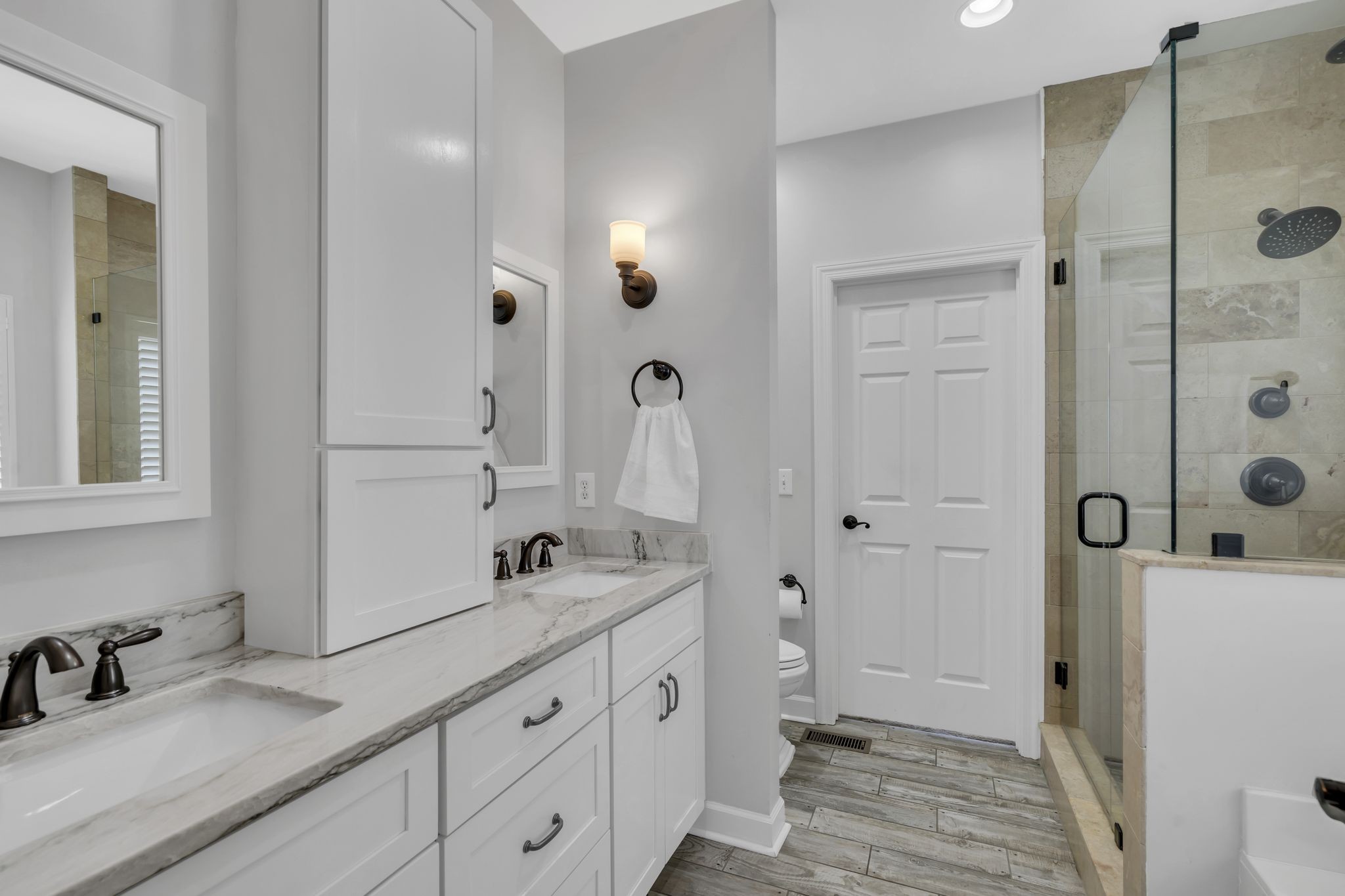 1306 Slade Ct