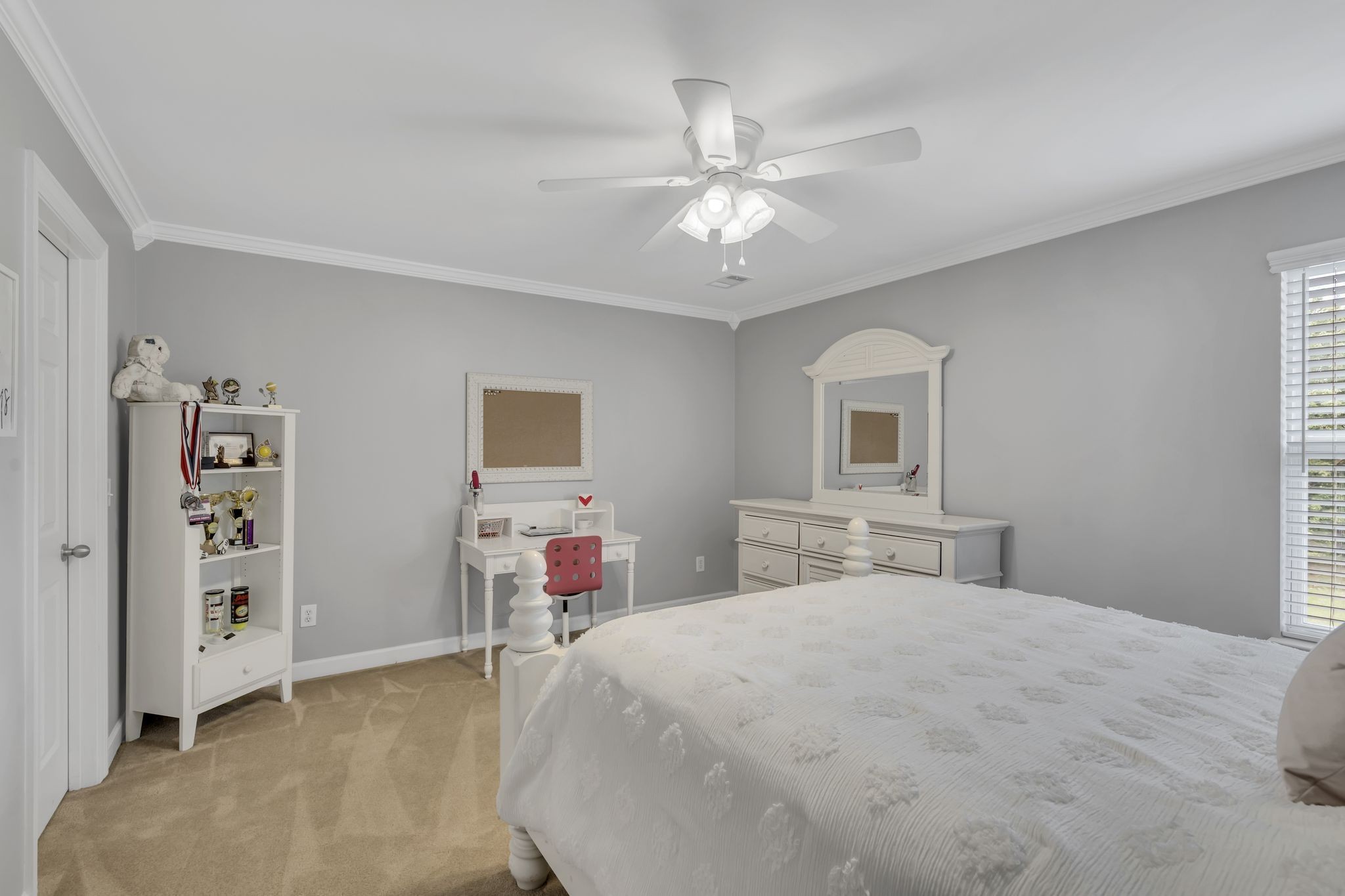 1306 Slade Ct