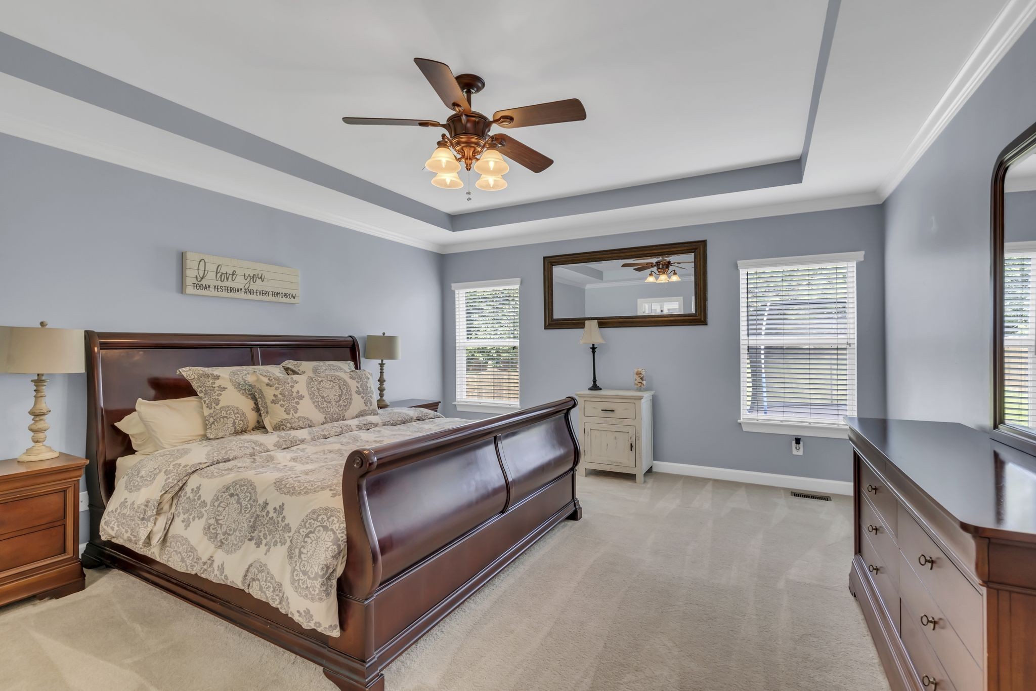 1306 Slade Ct