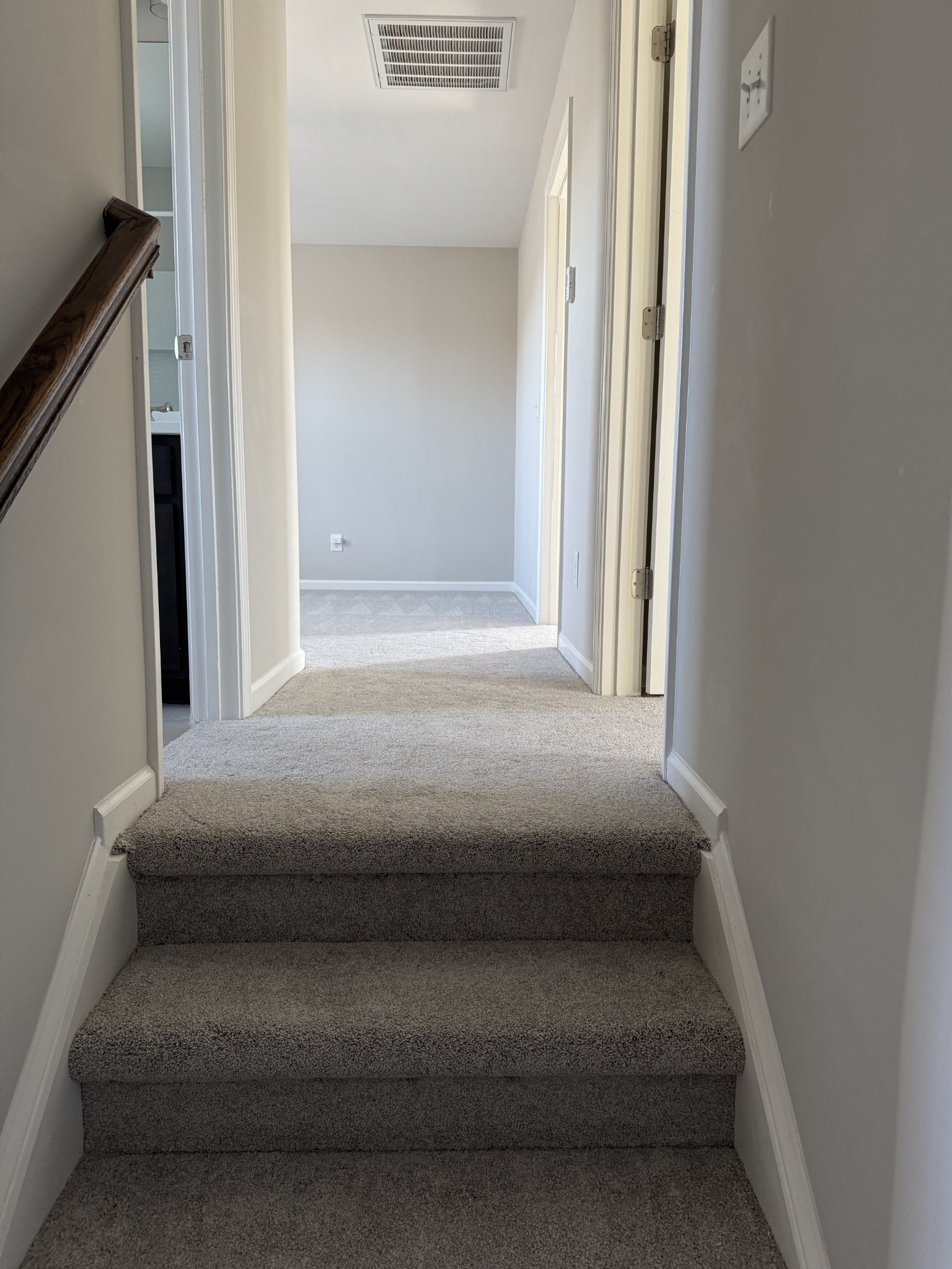 210 Oldbury Ln