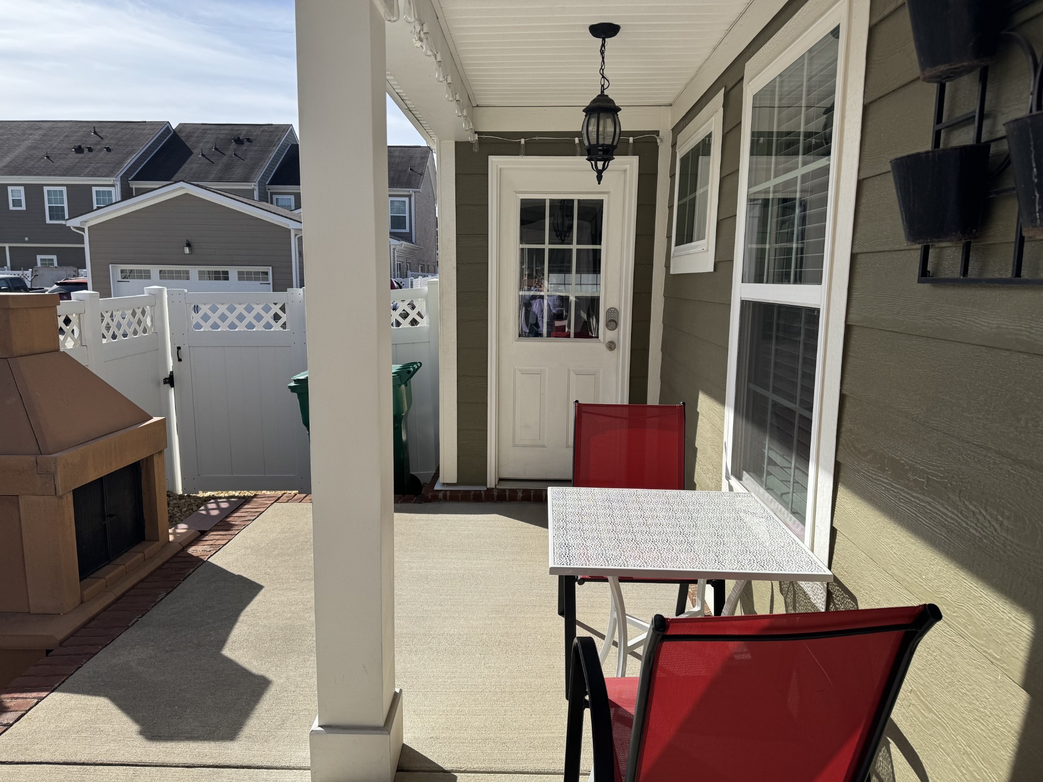 210 Oldbury Ln