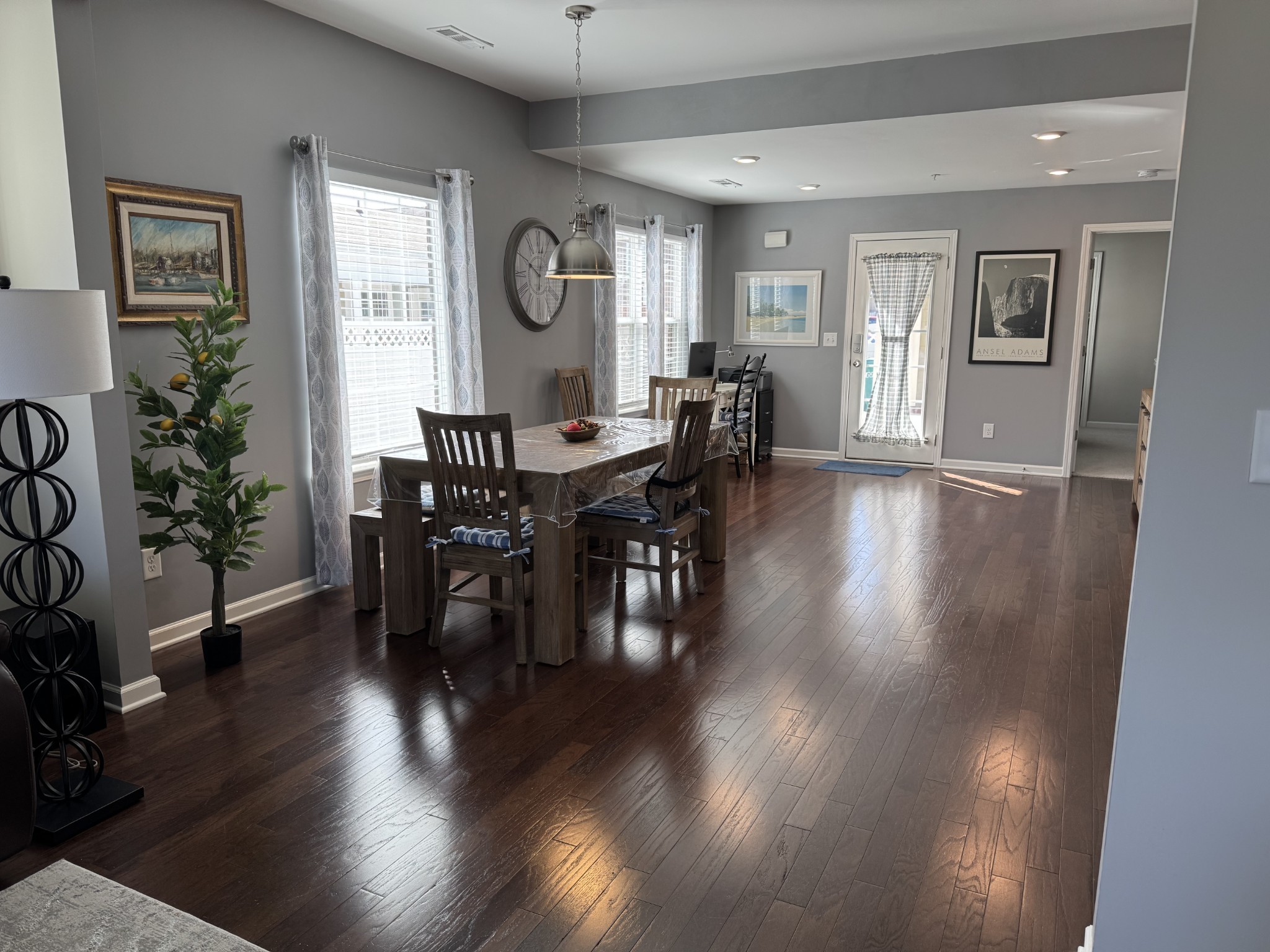 210 Oldbury Ln