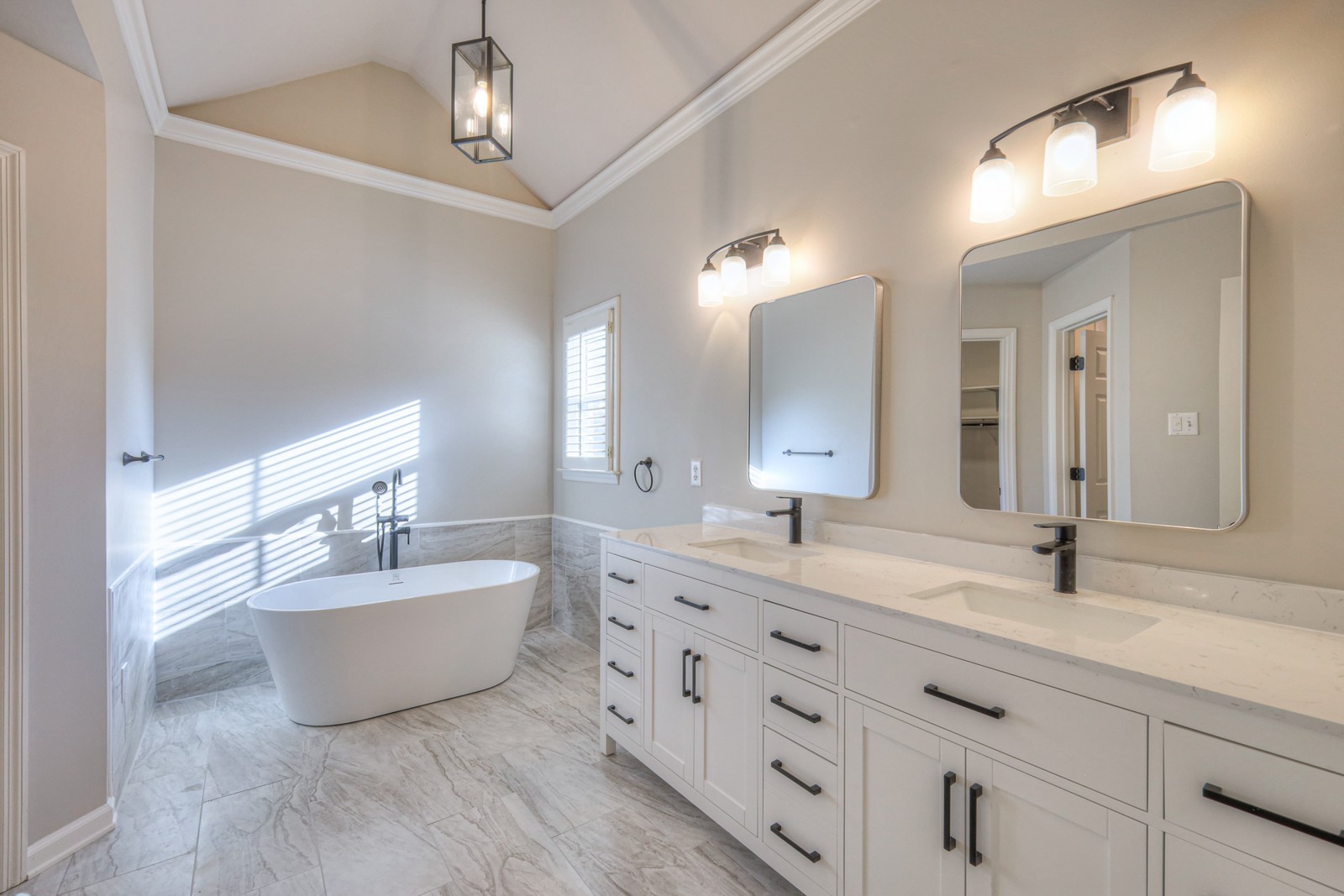 265 Stanley Park Ln