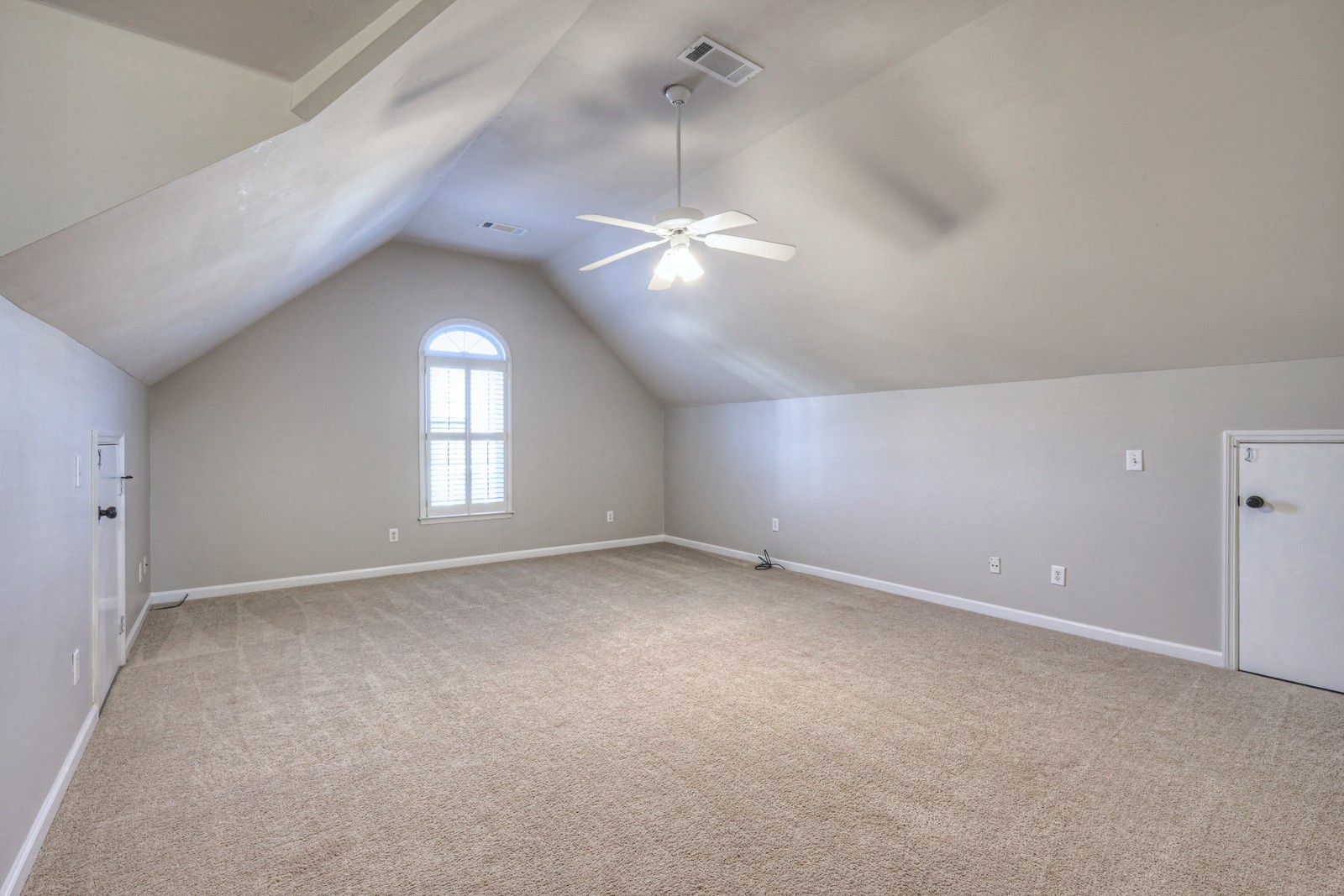 265 Stanley Park Ln