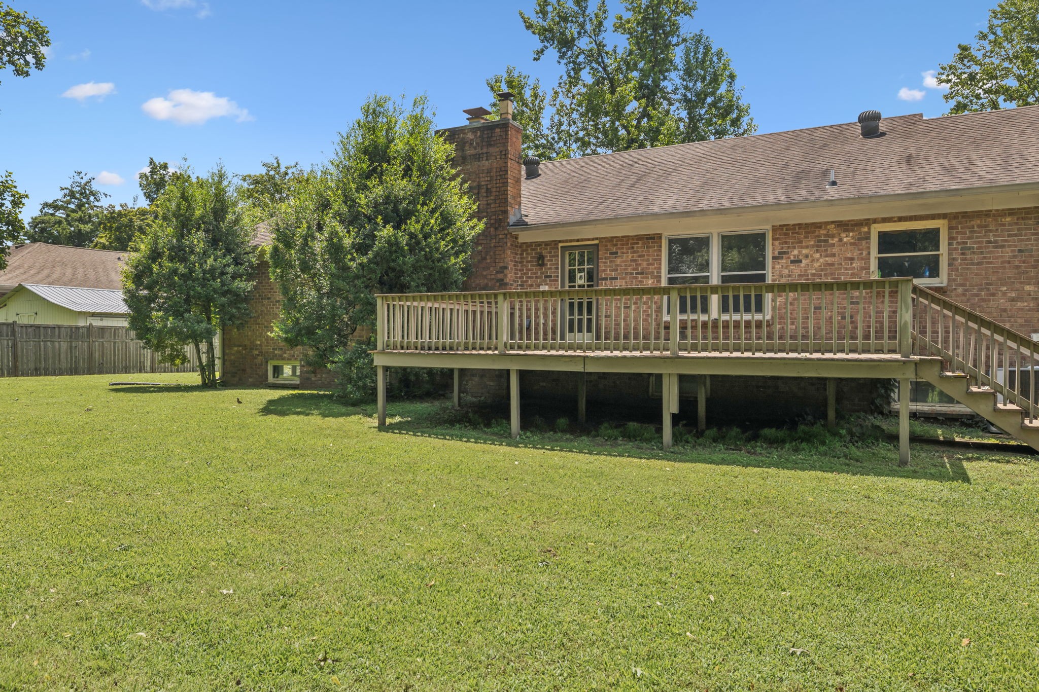 1214 Hunters Trail Dr