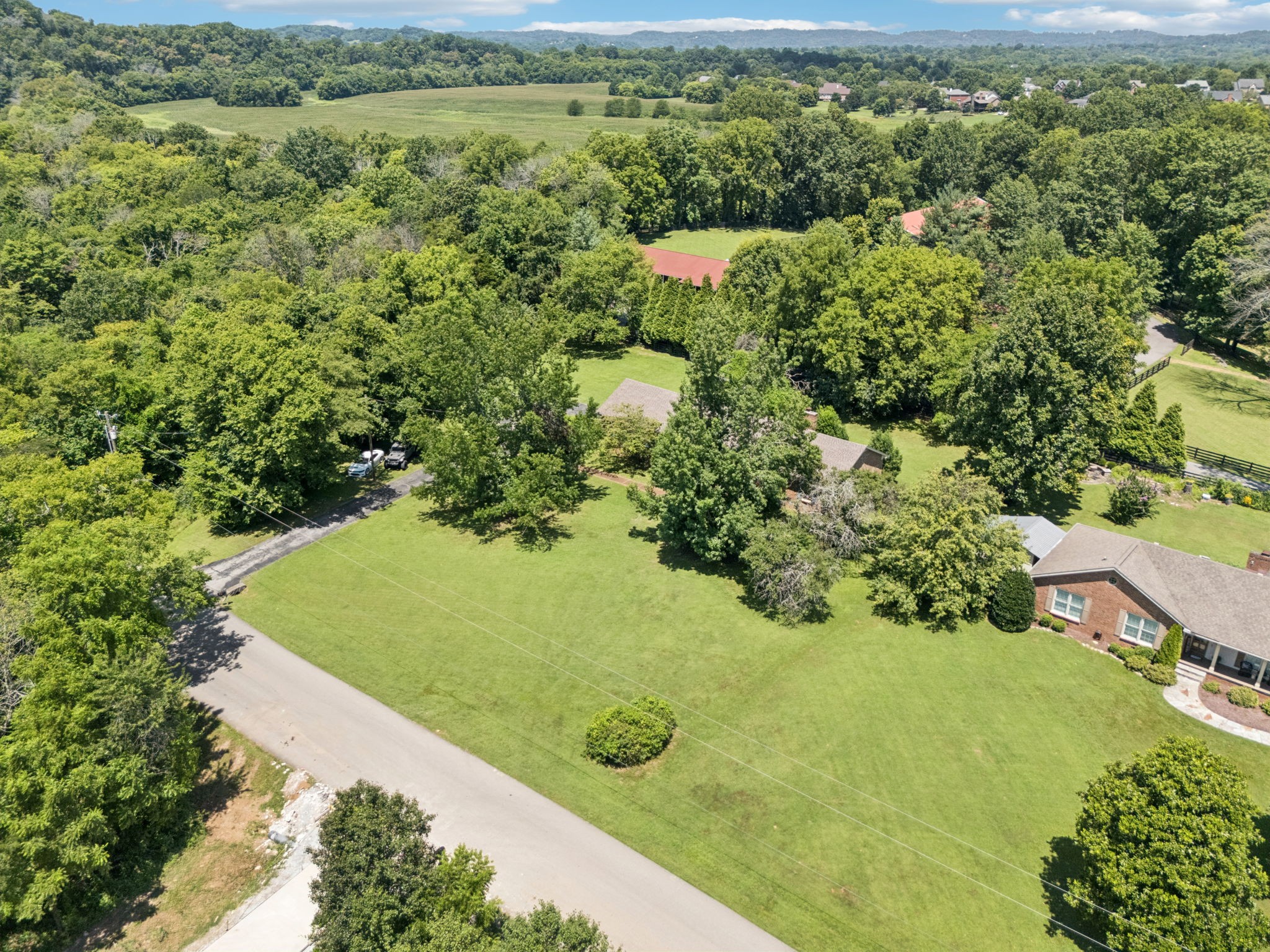 1214 Hunters Trail Dr