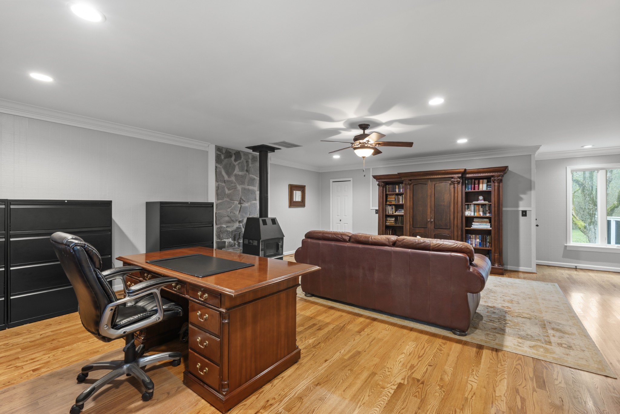 1004 Perkins Ln