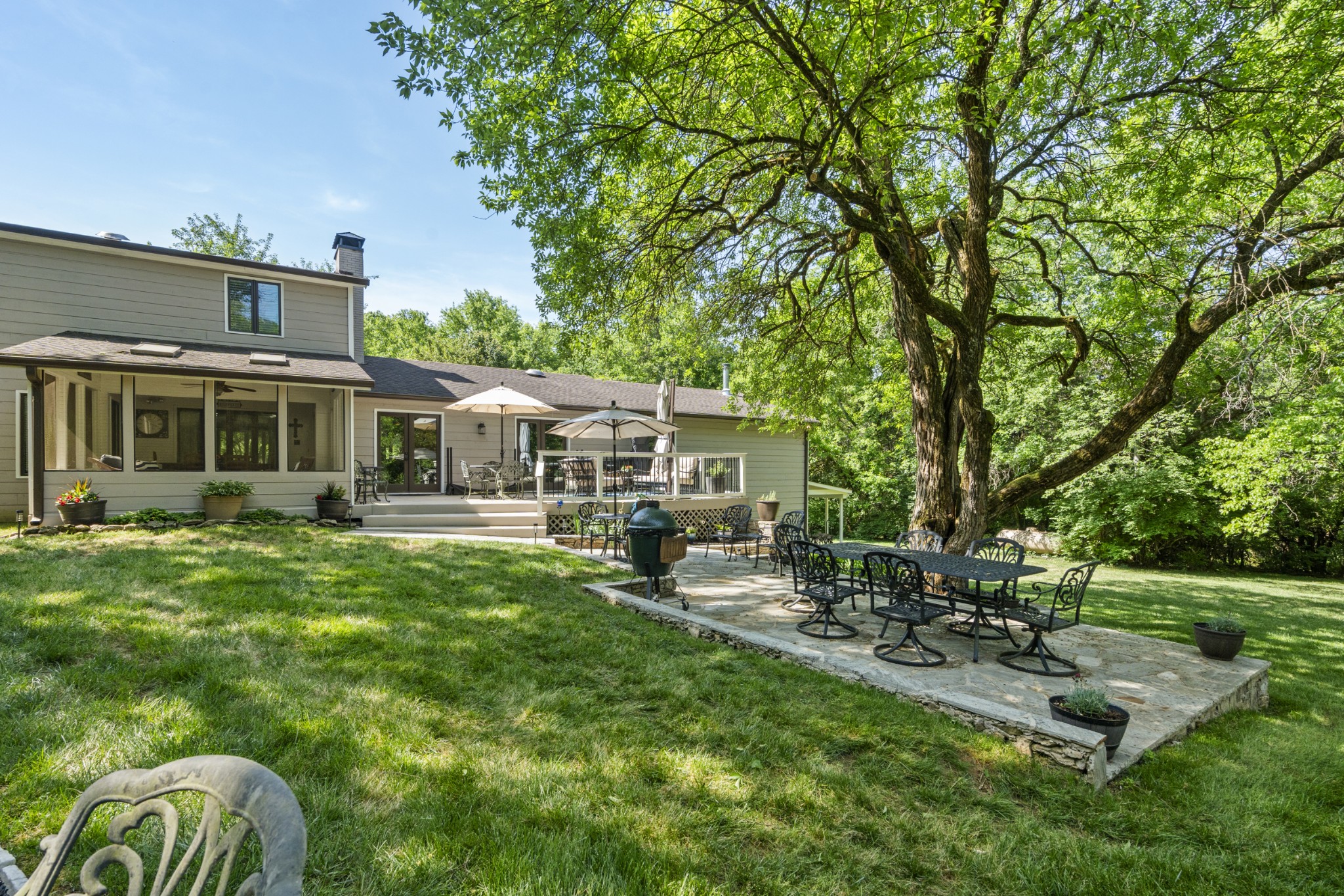 1004 Perkins Ln