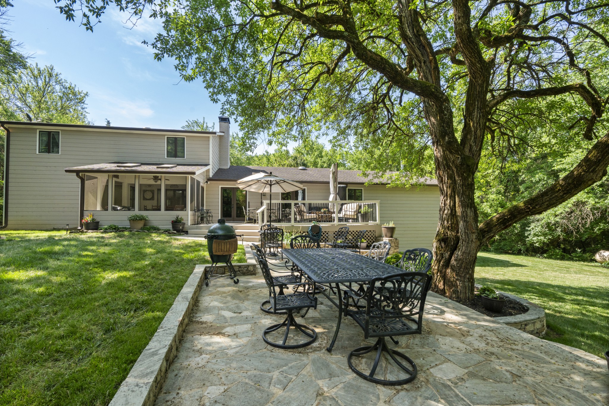 1004 Perkins Ln