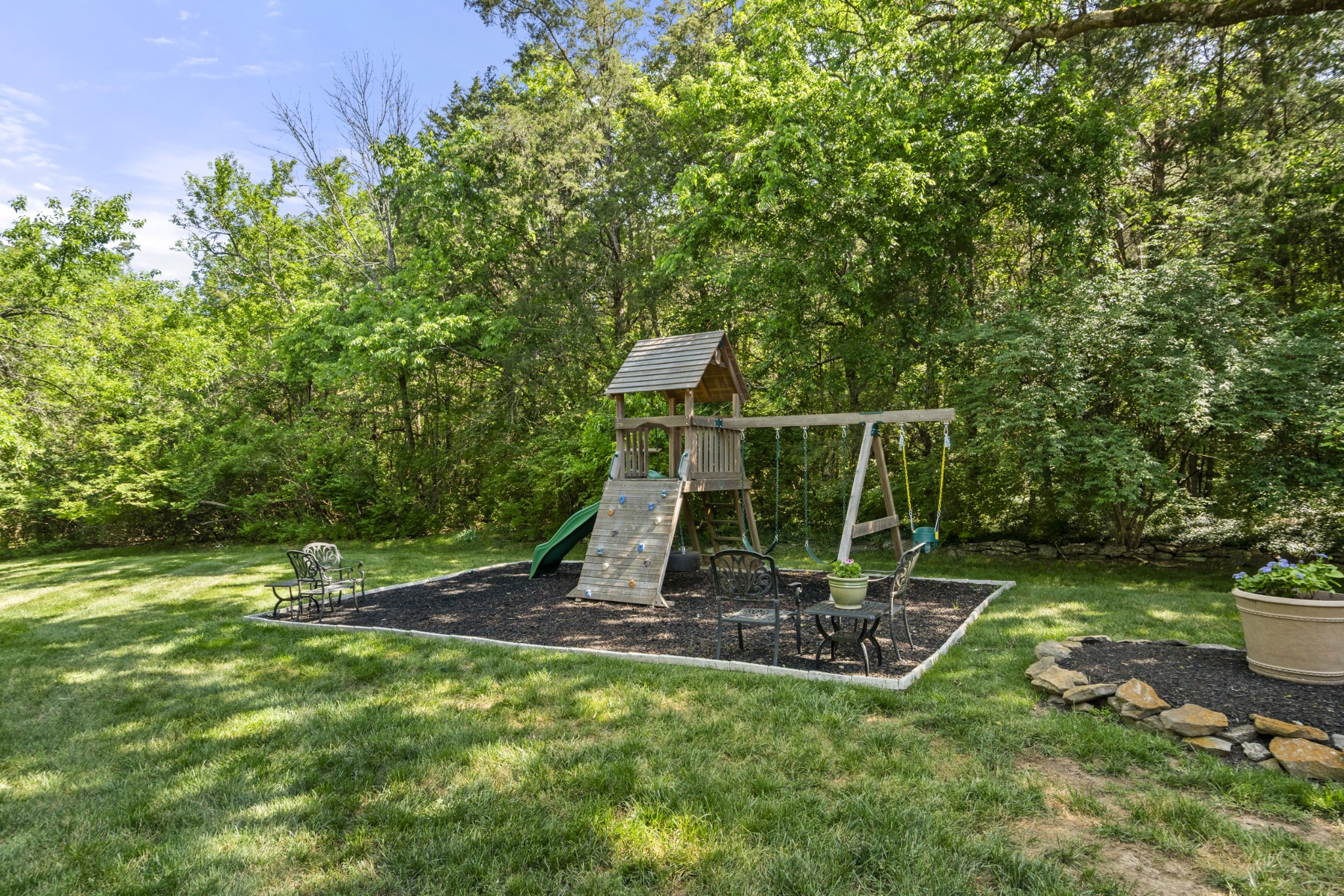1004 Perkins Ln
