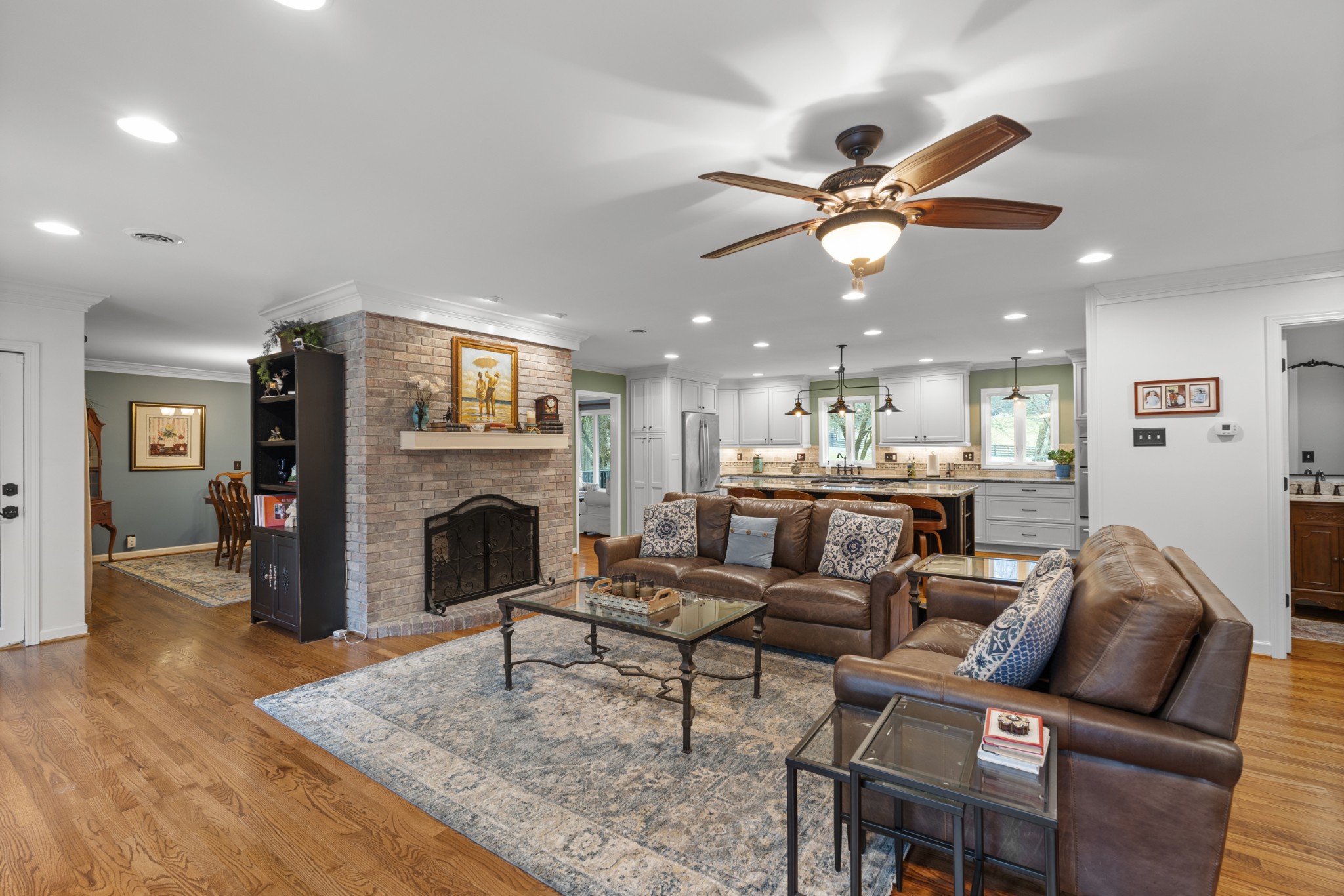 1004 Perkins Ln