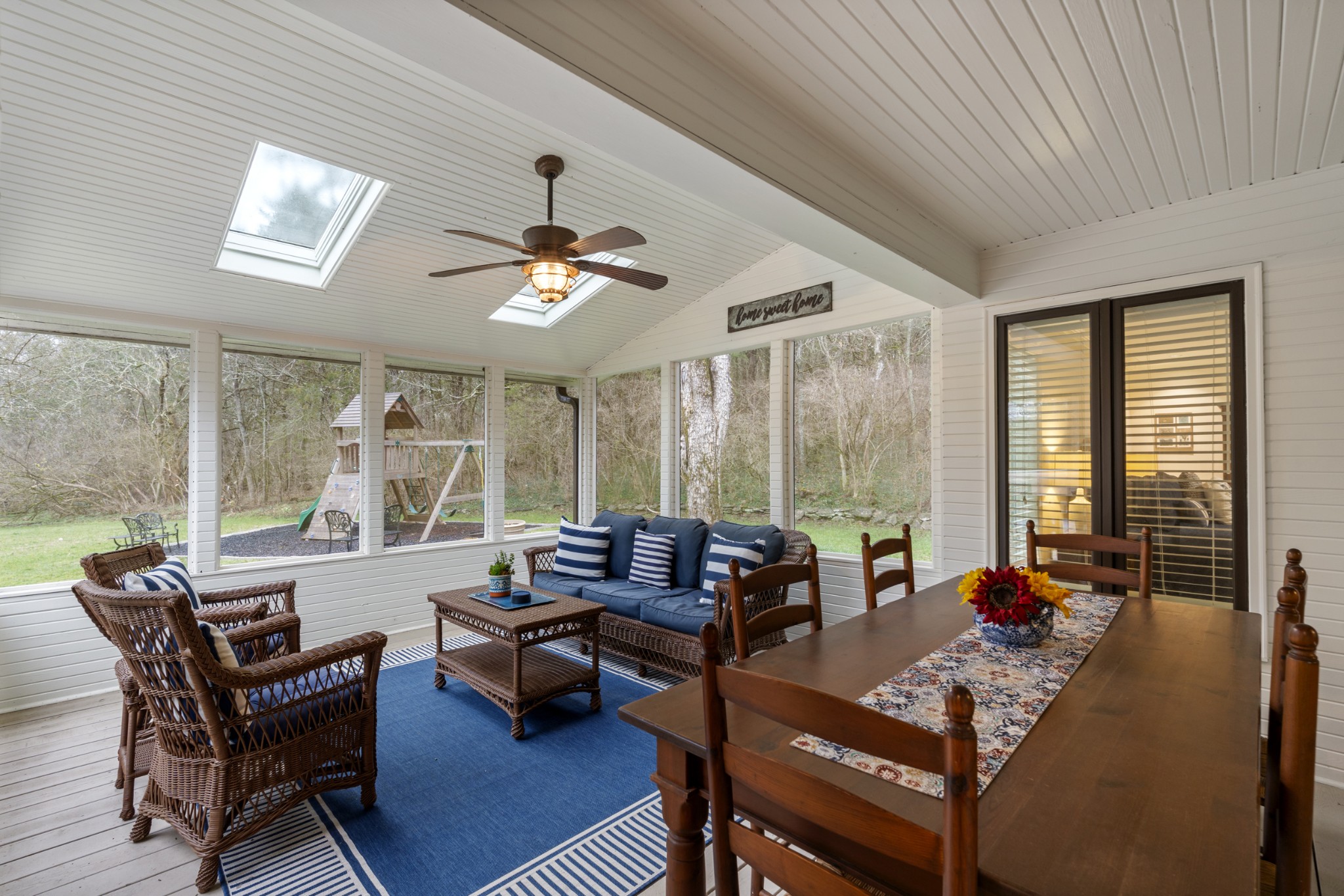 1004 Perkins Ln