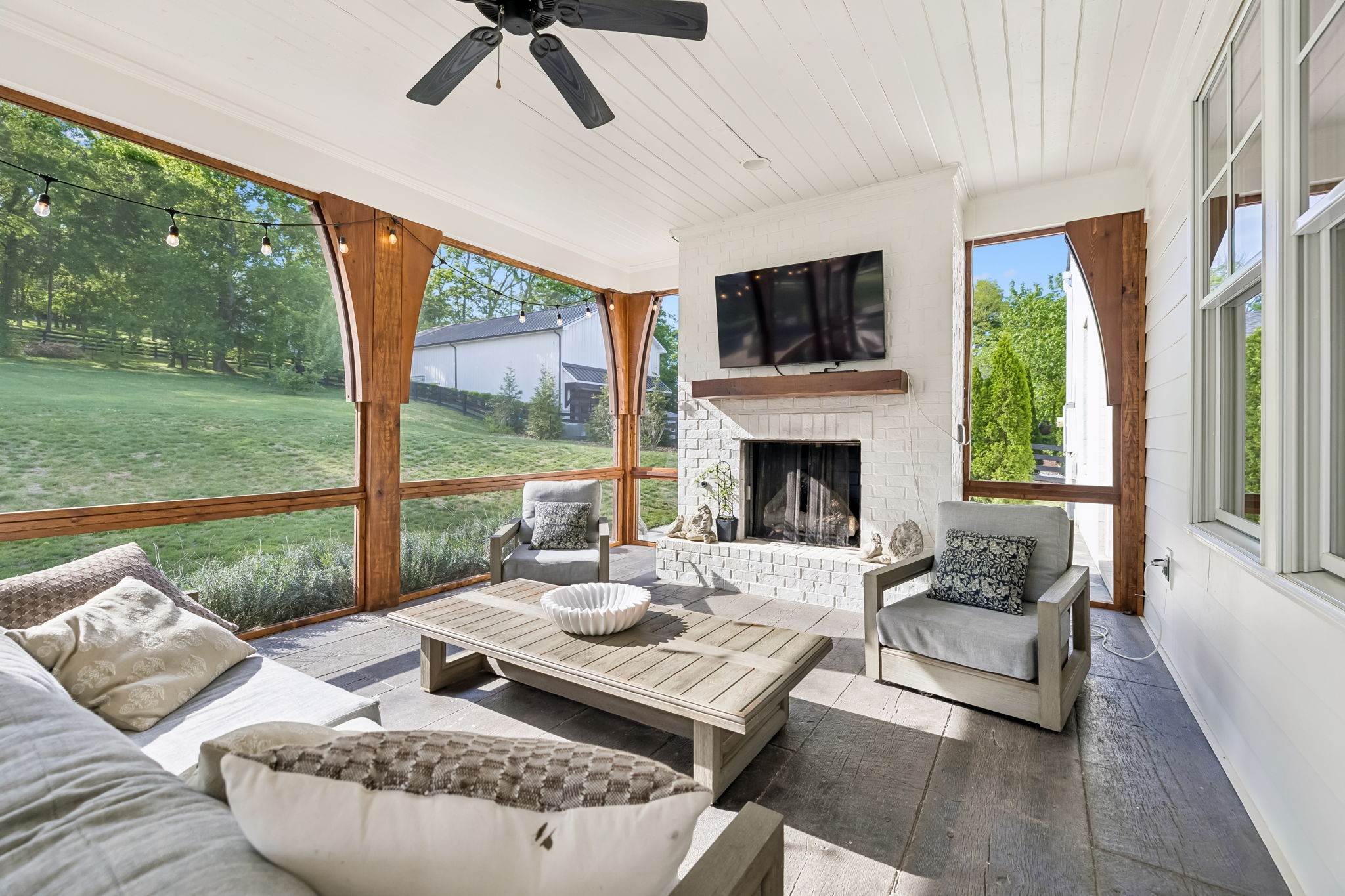 2652 McLemore Rd