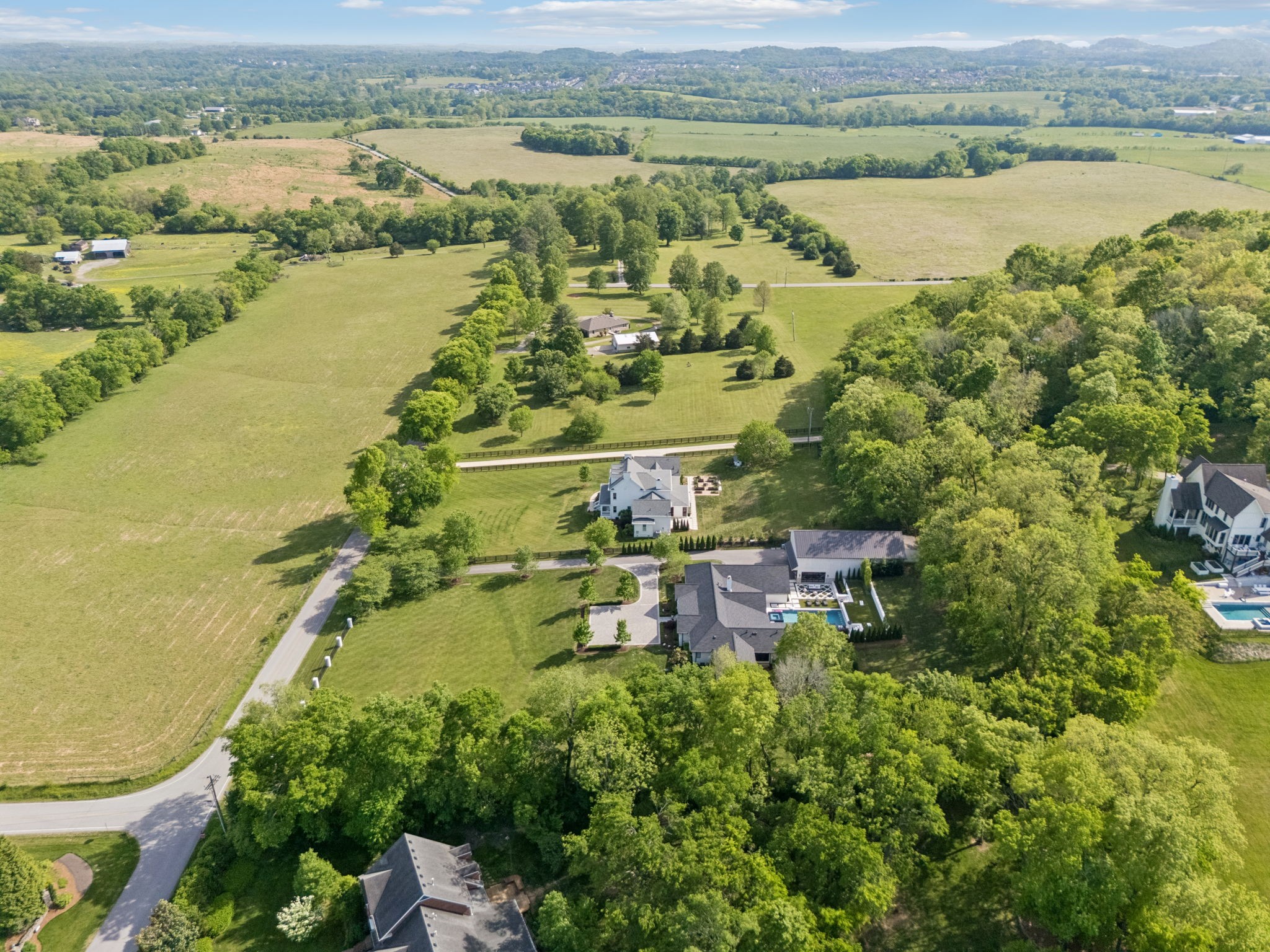 2652 McLemore Rd
