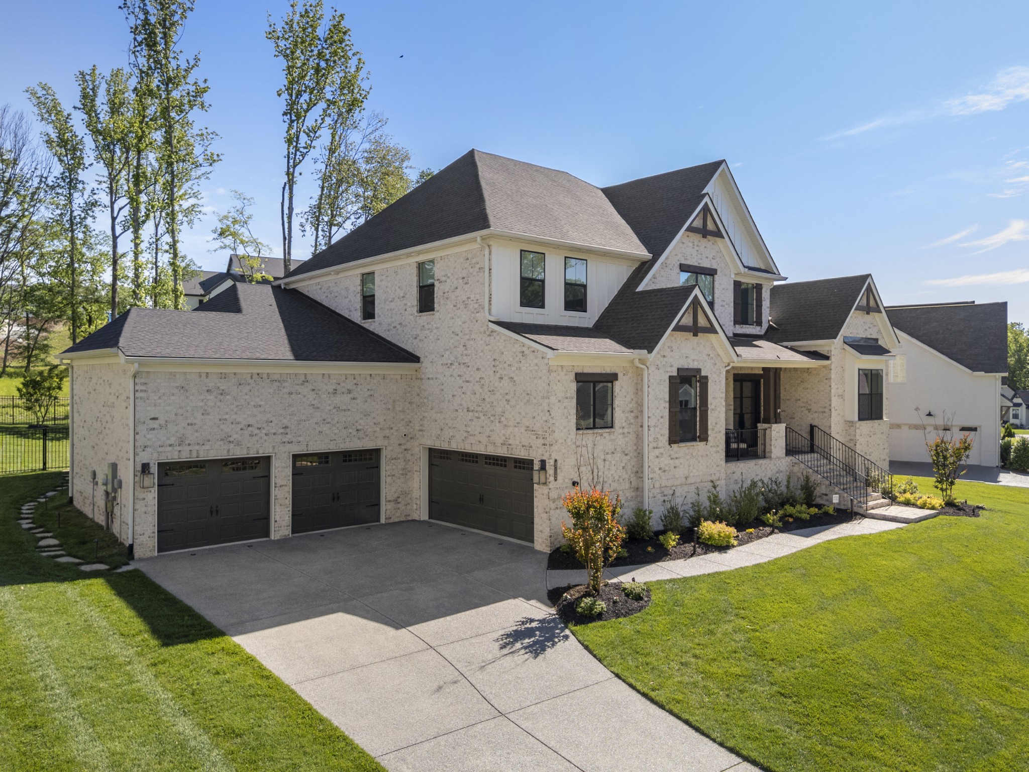 4712 Majestic Meadows Dr