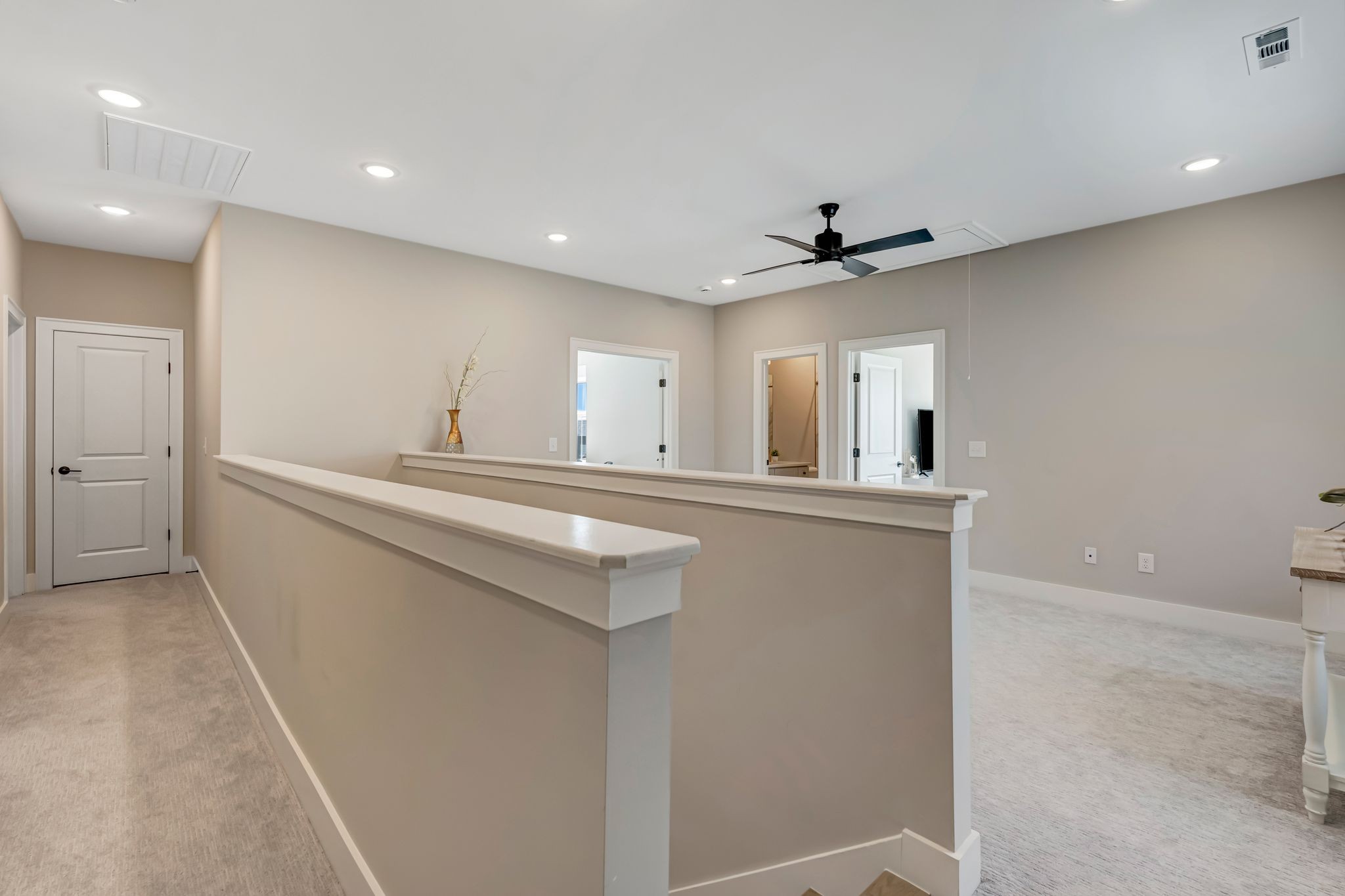 3270 Sassafras Ln