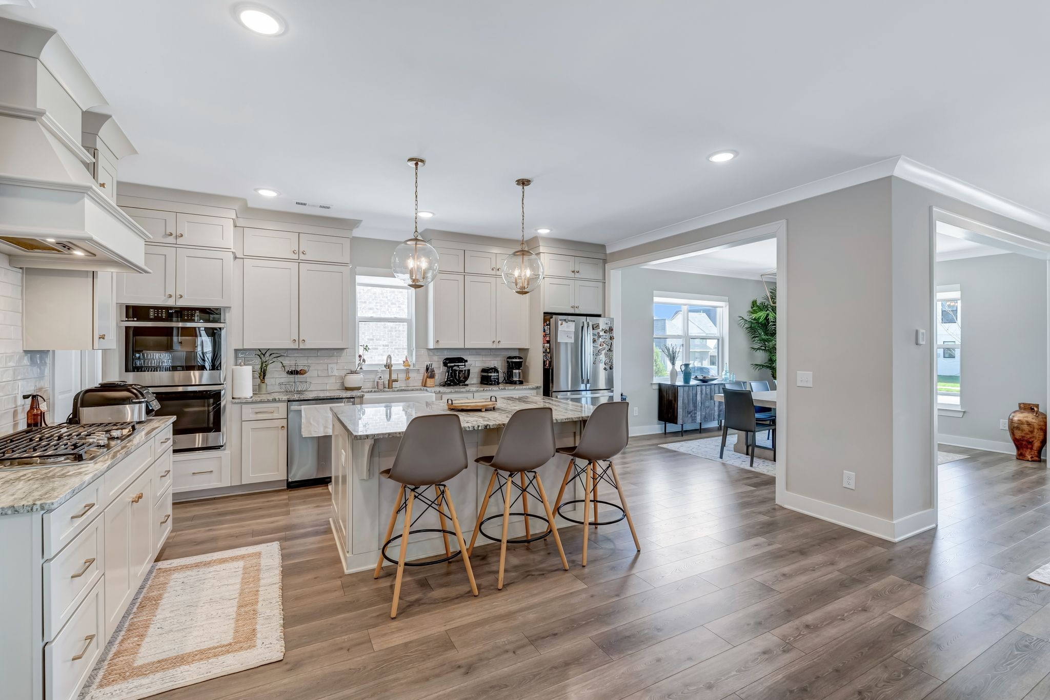 3270 Sassafras Ln