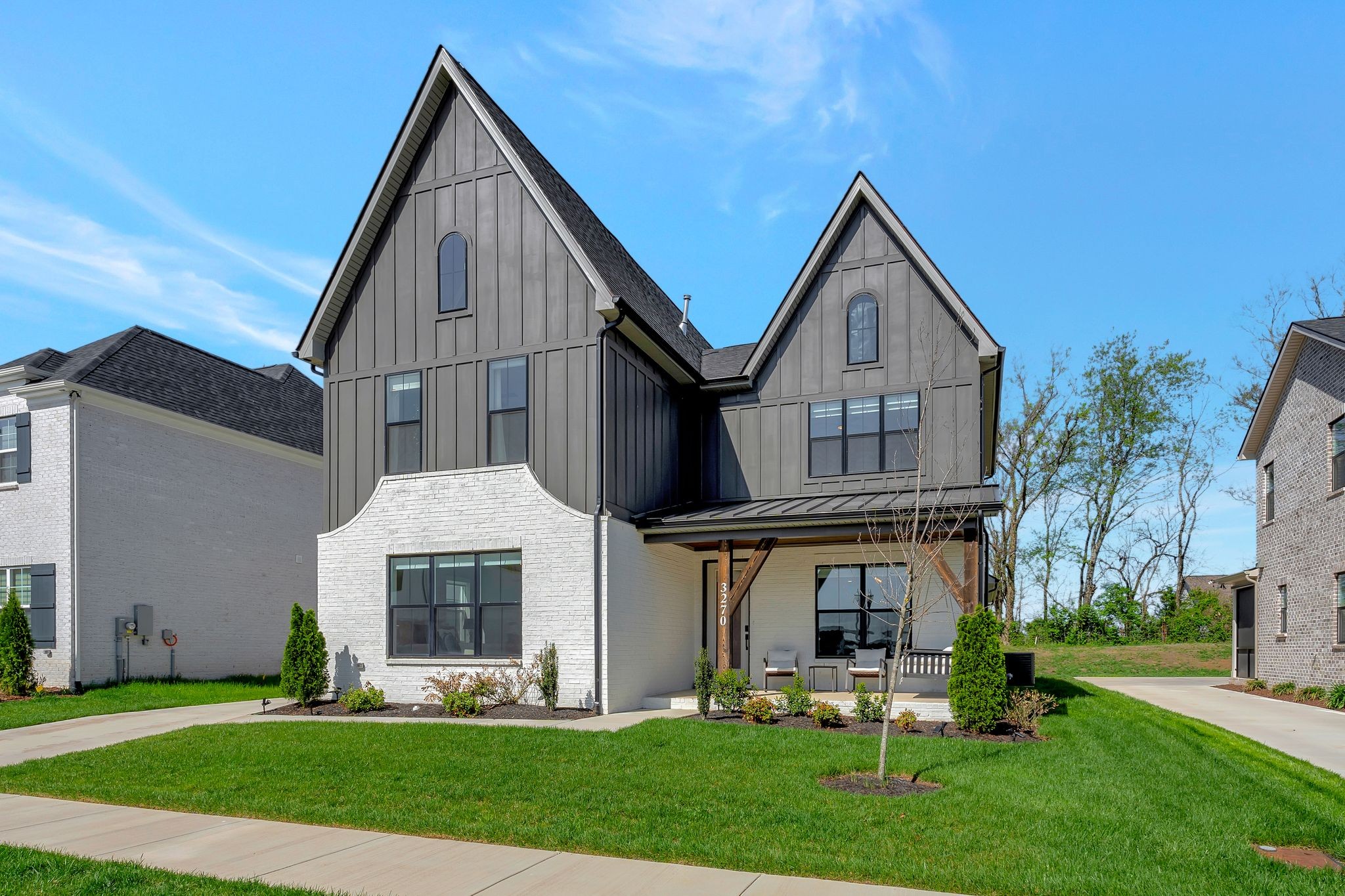 3270 Sassafras Ln