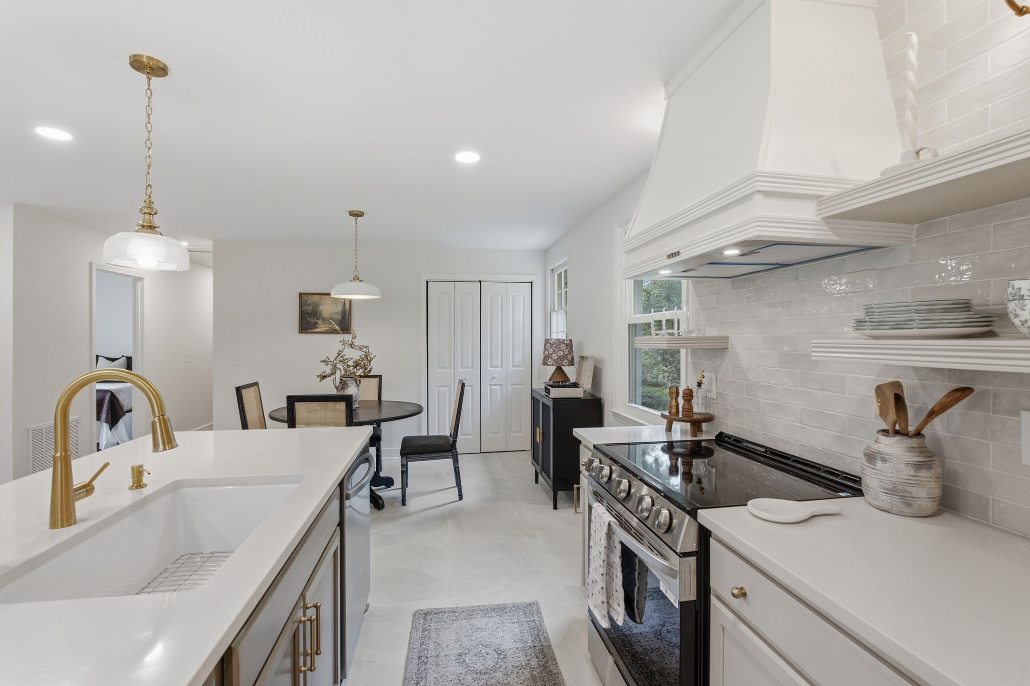 107 Rainbow Cir
