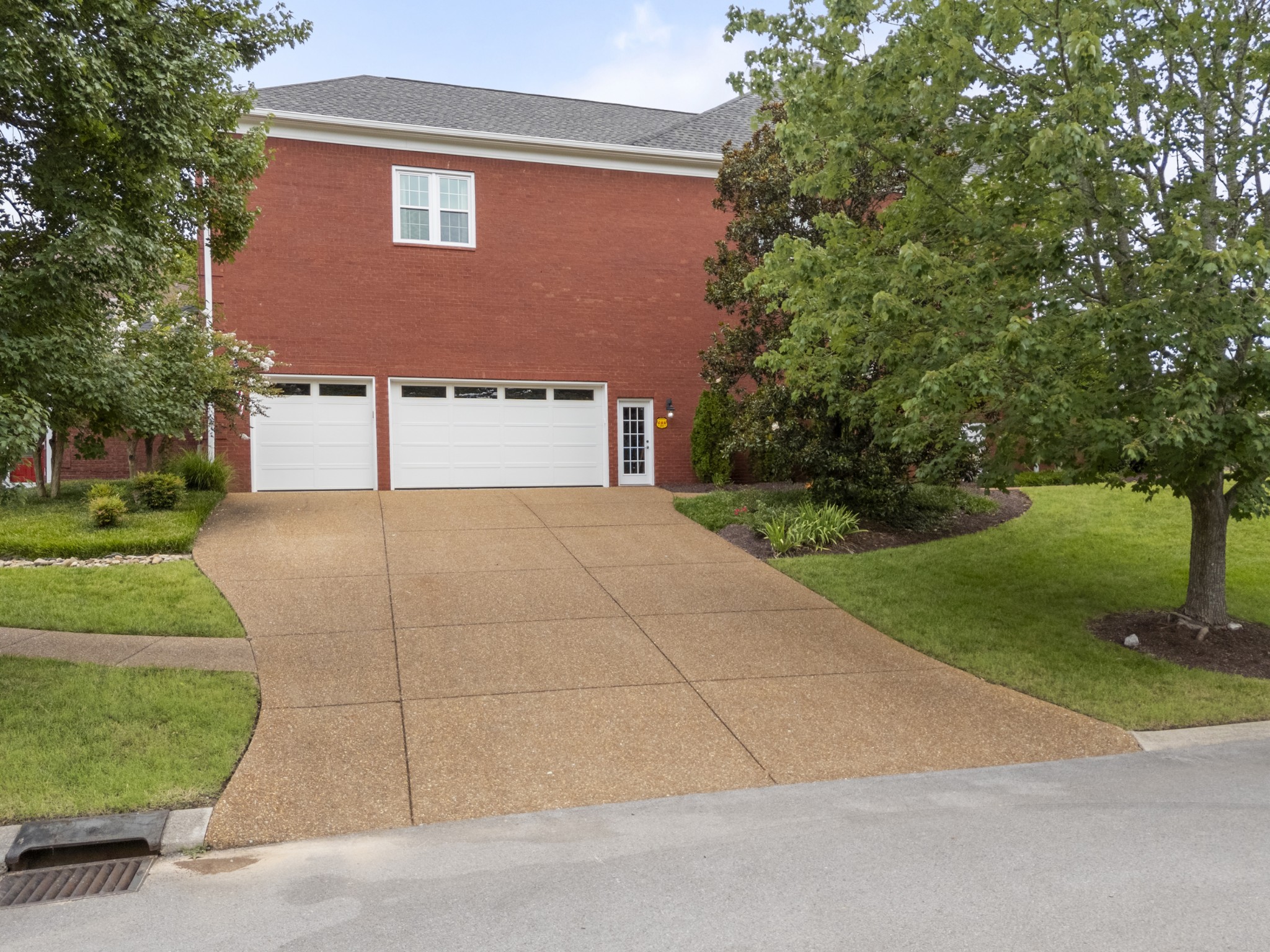 310 Fountainbrooke Dr