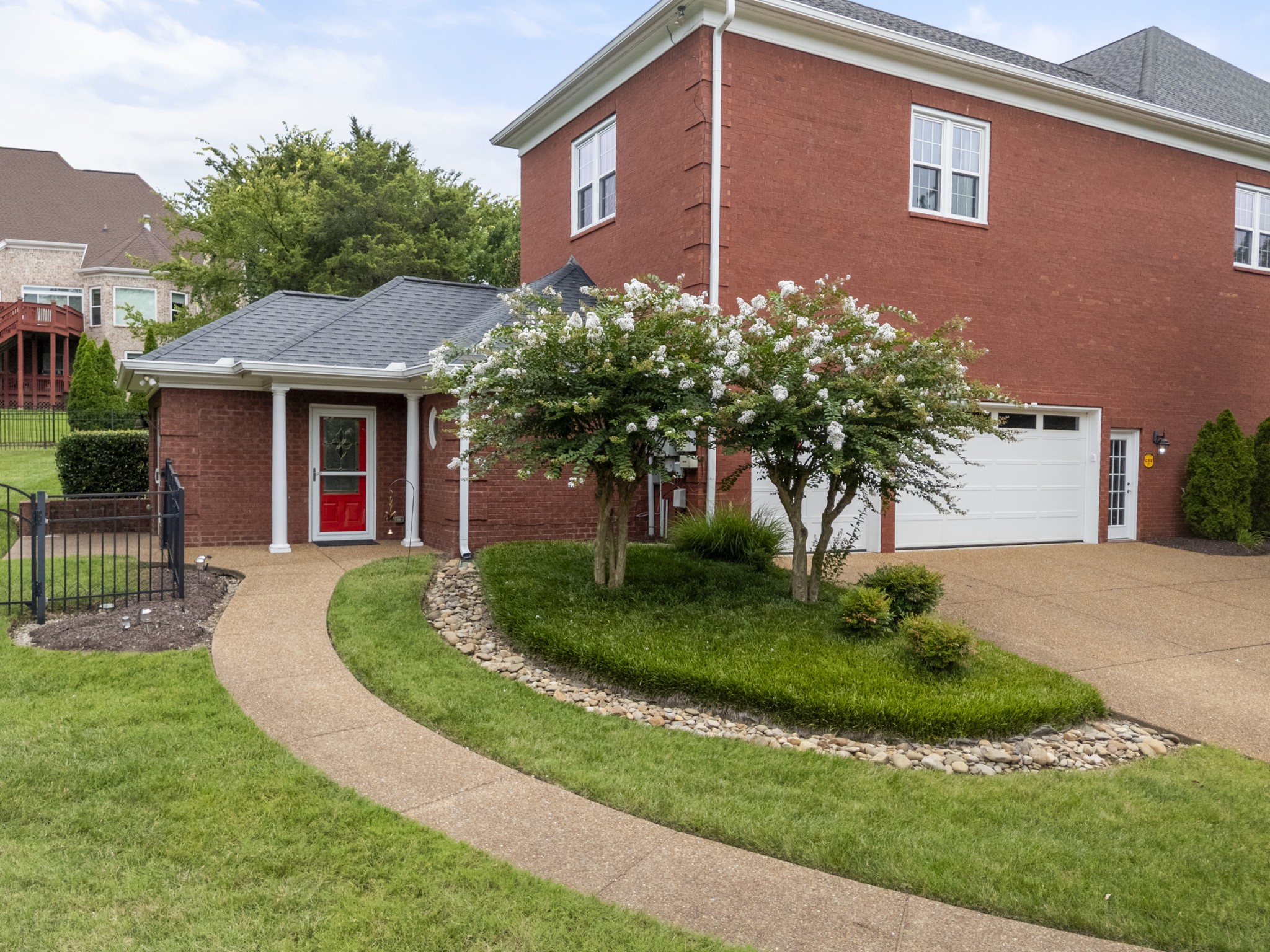 310 Fountainbrooke Dr